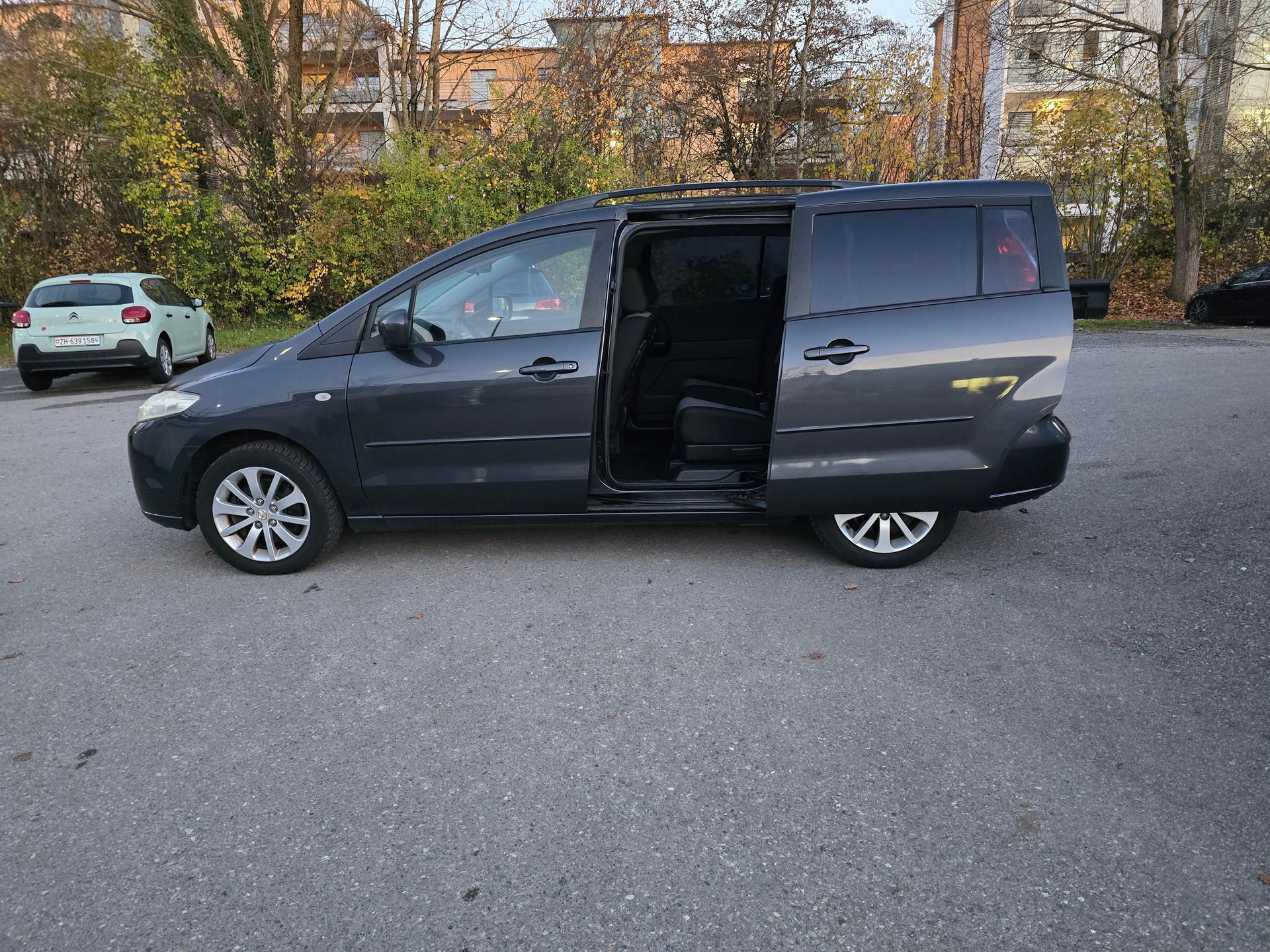 MAZDA 5 2.0d 16V Exclusive-image-8