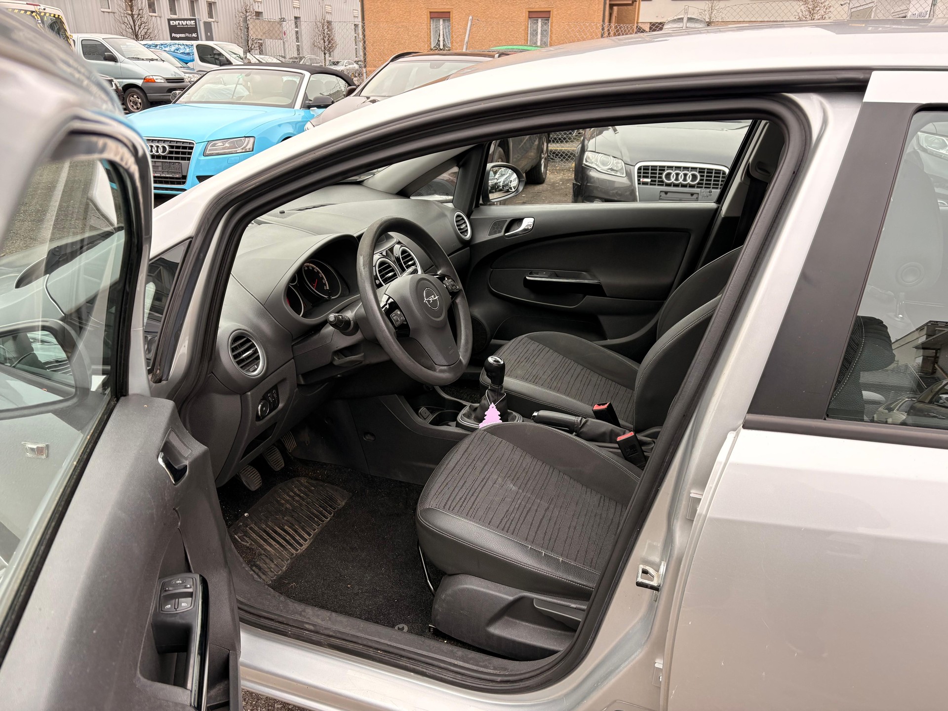 OPEL Corsa 1.2 TP Color Edition-image-5