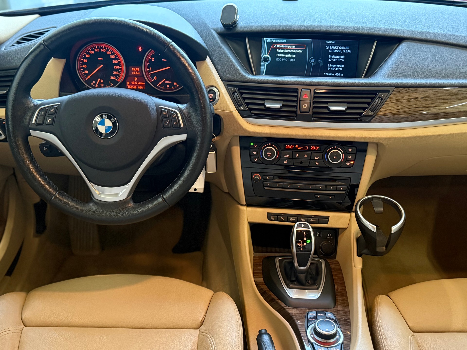 BMW X1 xDrive 28i Steptronic-image-10