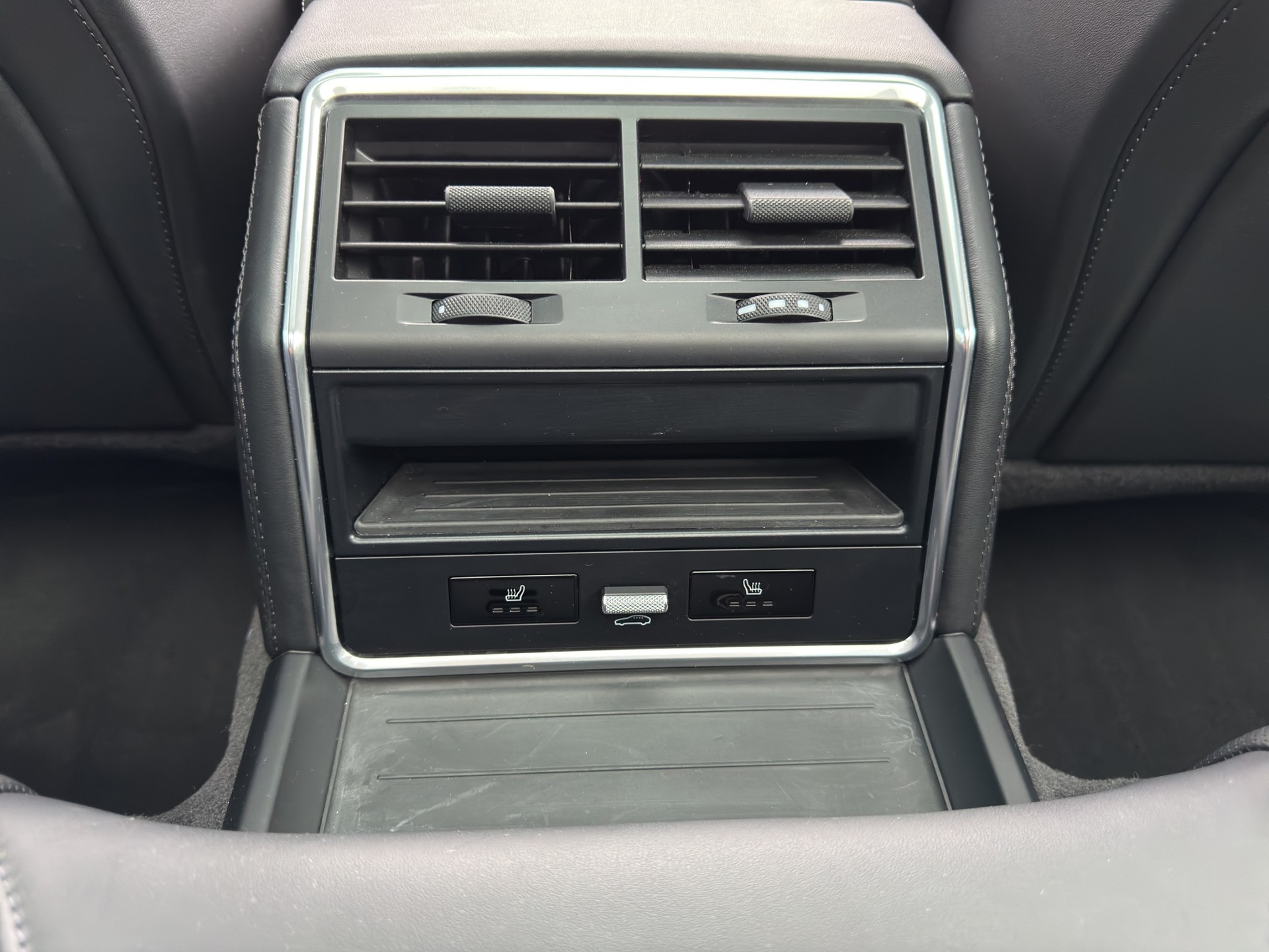 PORSCHE Panamera 4S E-Hybrid Sport Turismo PDK-image-13