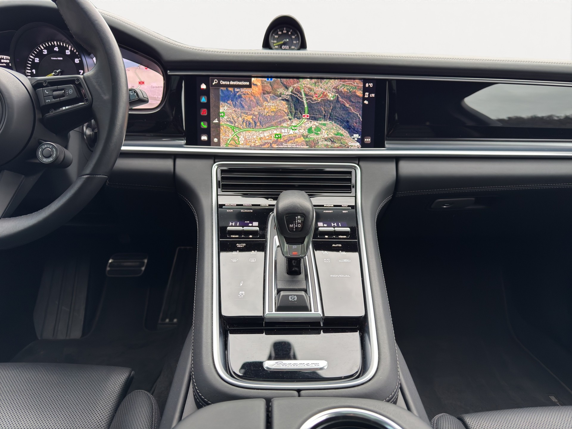PORSCHE Panamera 4S E-Hybrid Sport Turismo PDK-image-9