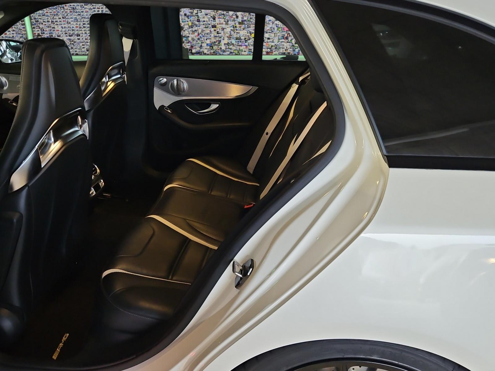MERCEDES-BENZ C 63 S AMG Kombi-image-10