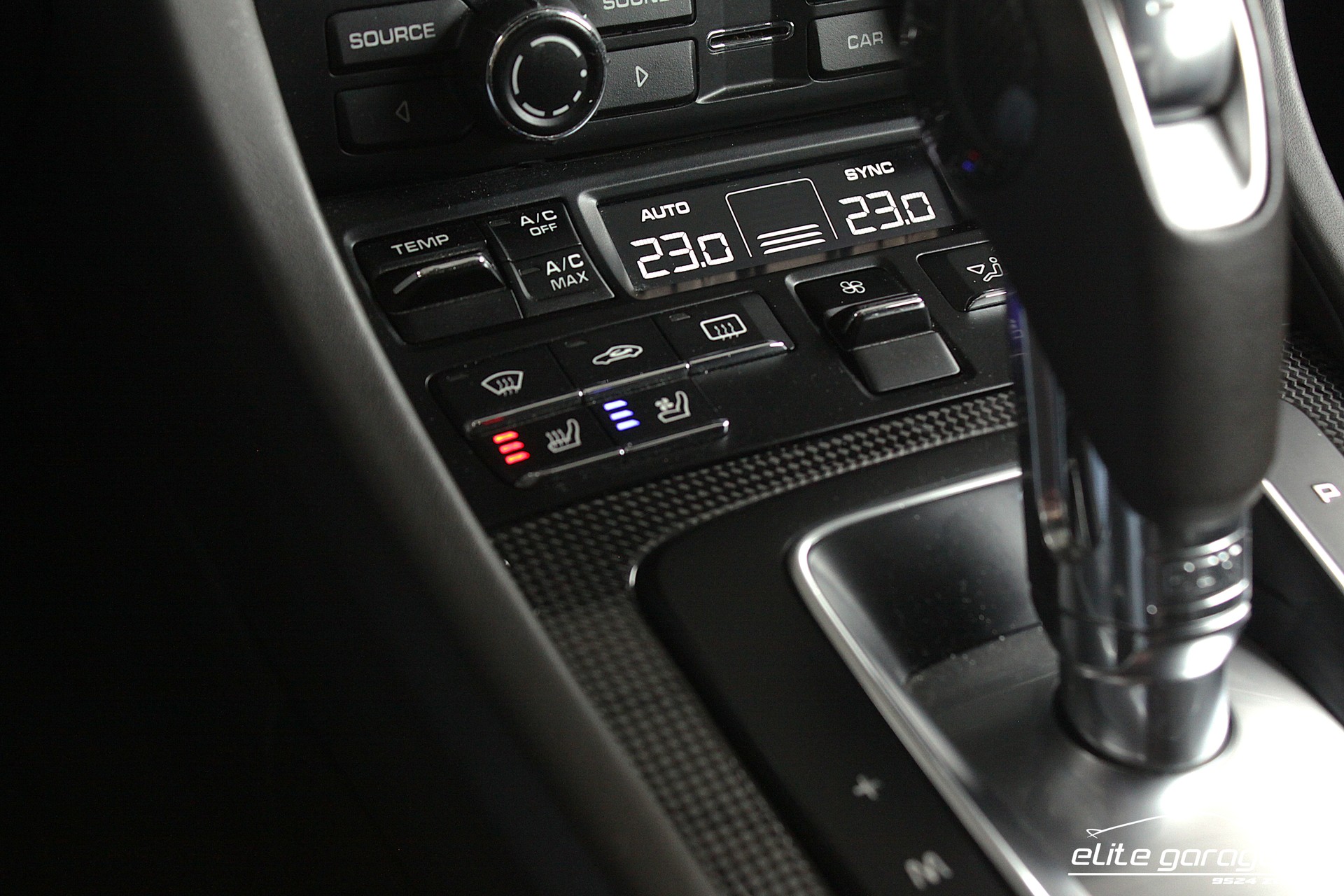 PORSCHE 911 Turbo Cabrio PDK-image-15