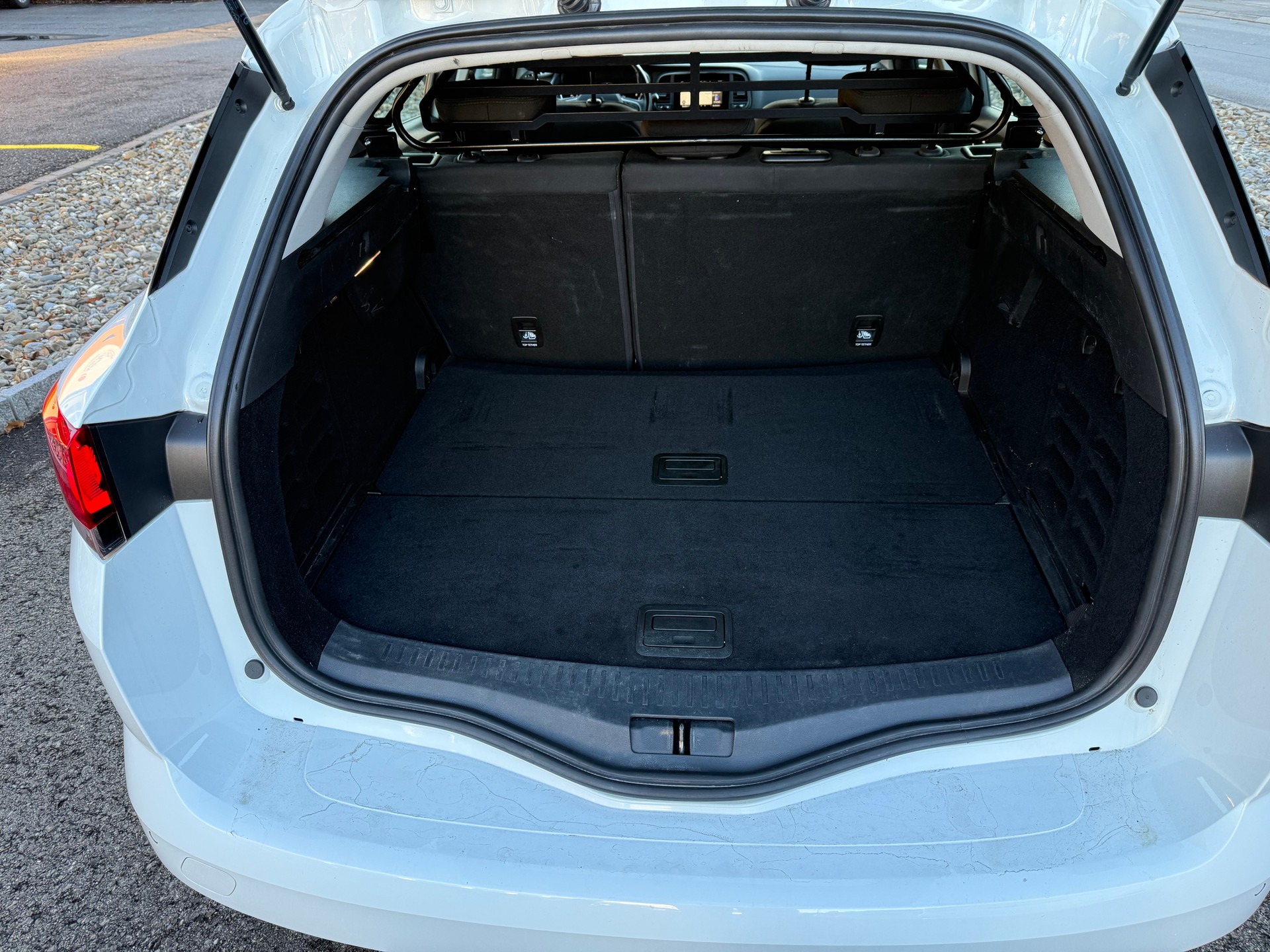 RENAULT Mégane Grandtour 1.5 Blue dCi Business EDC-image-5