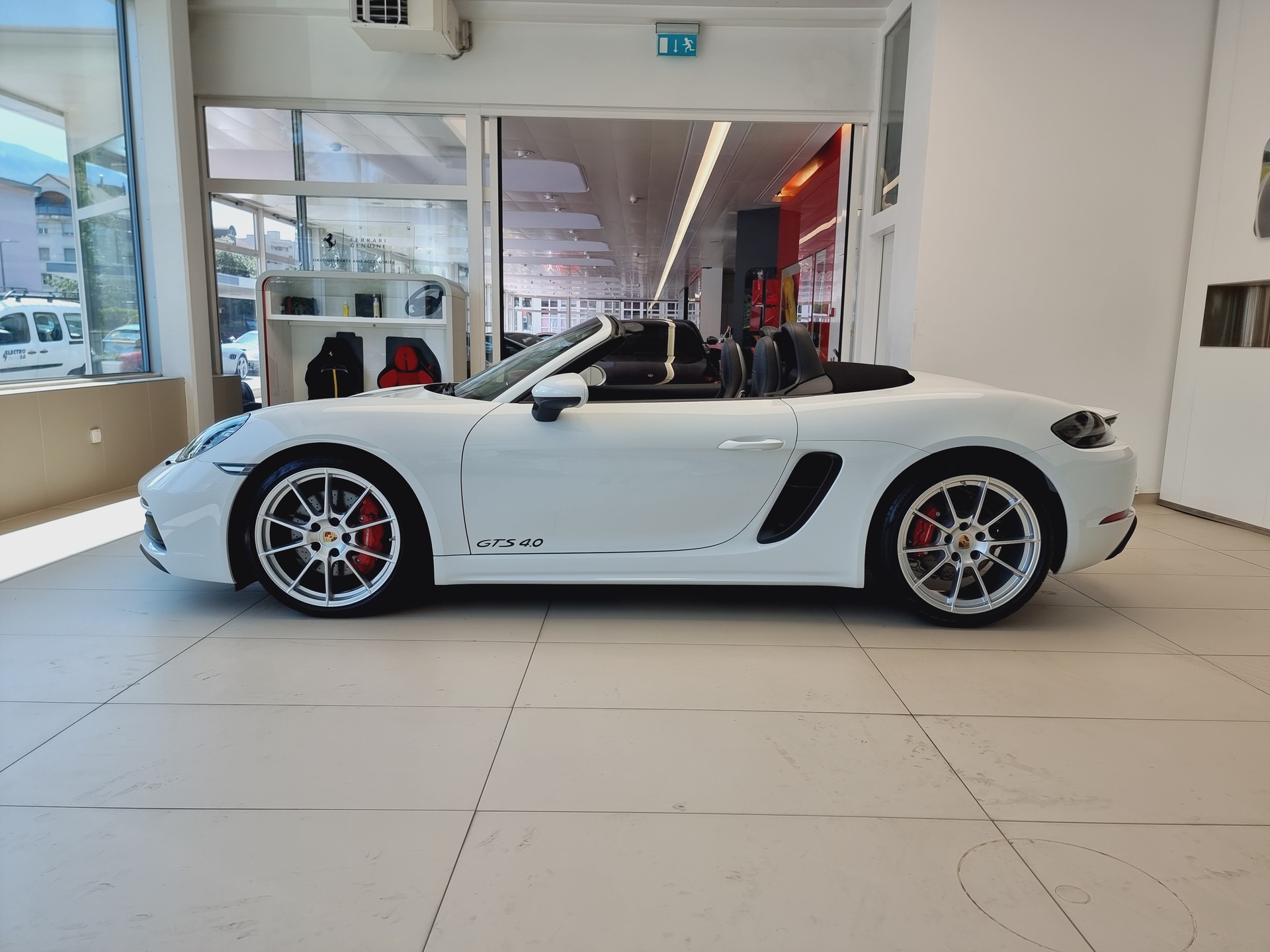 PORSCHE 718 Boxster GTS 4.0-image-7