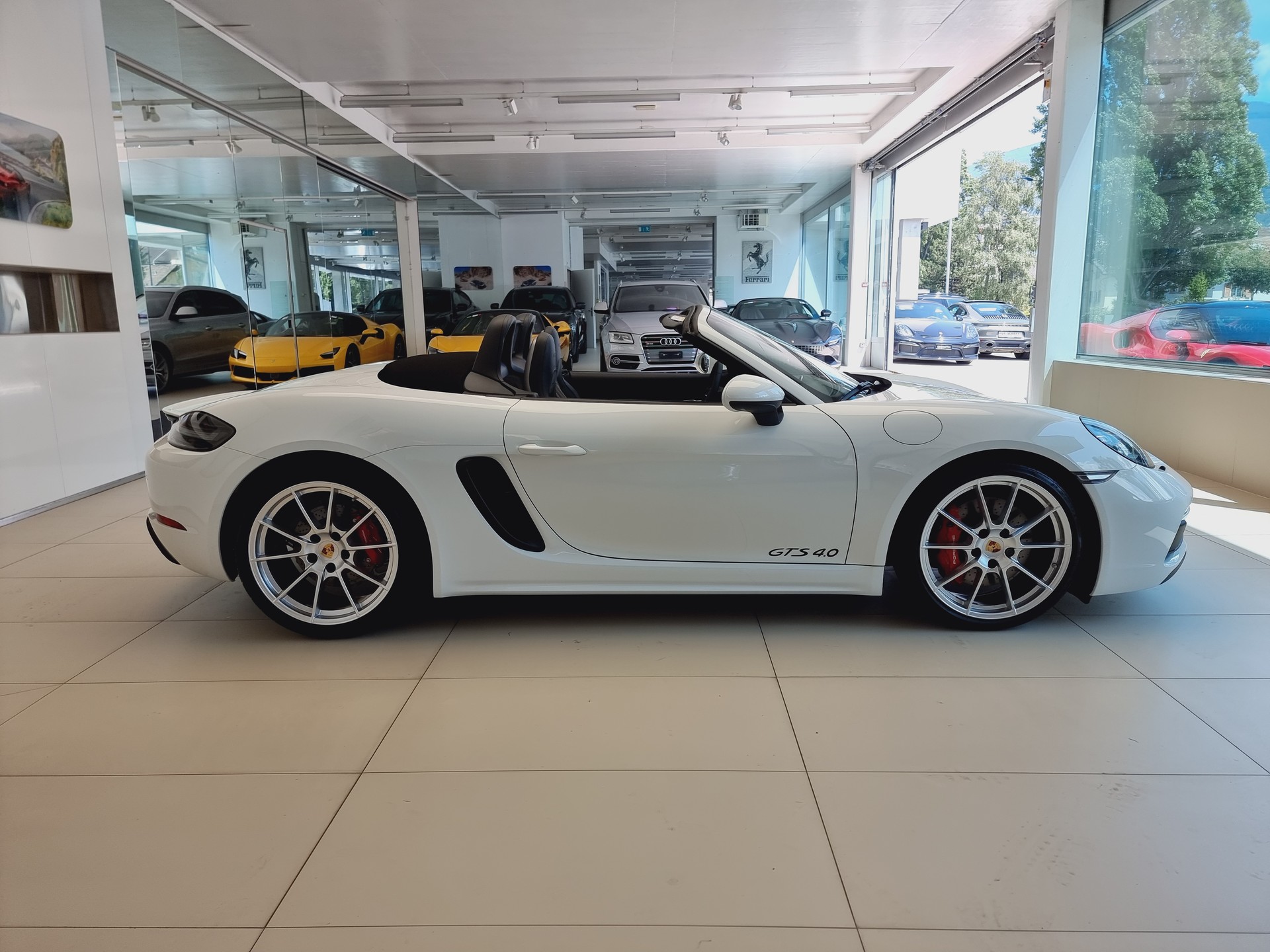 PORSCHE 718 Boxster GTS 4.0-image-3