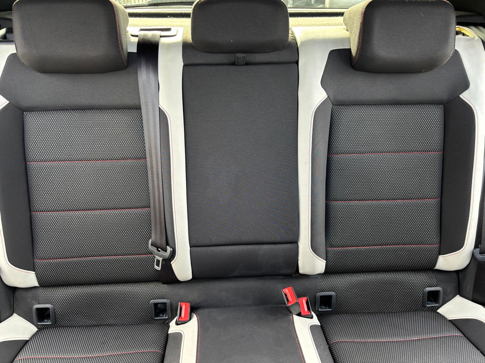 VW T-Roc 2.0 TSI Sport DSG 4Motion-image-14