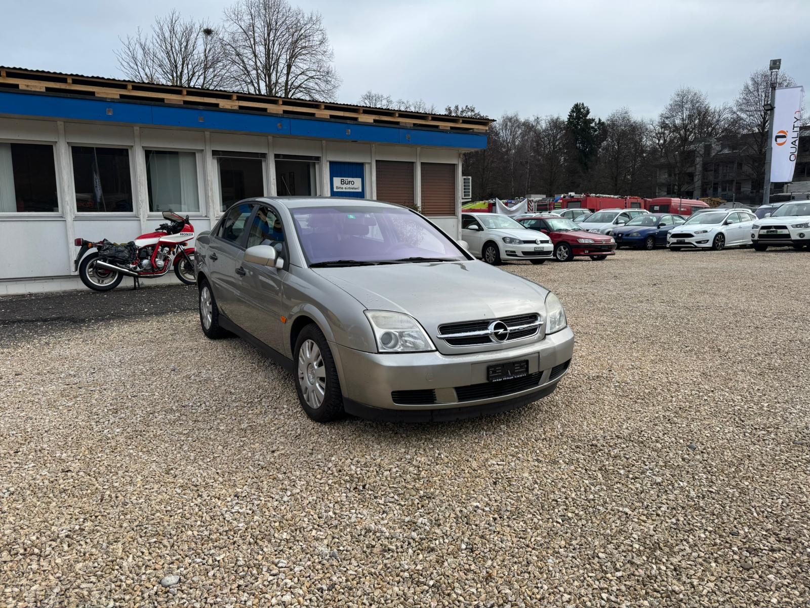 OPEL Vectra 2.2 Elegance-showroom-element-2