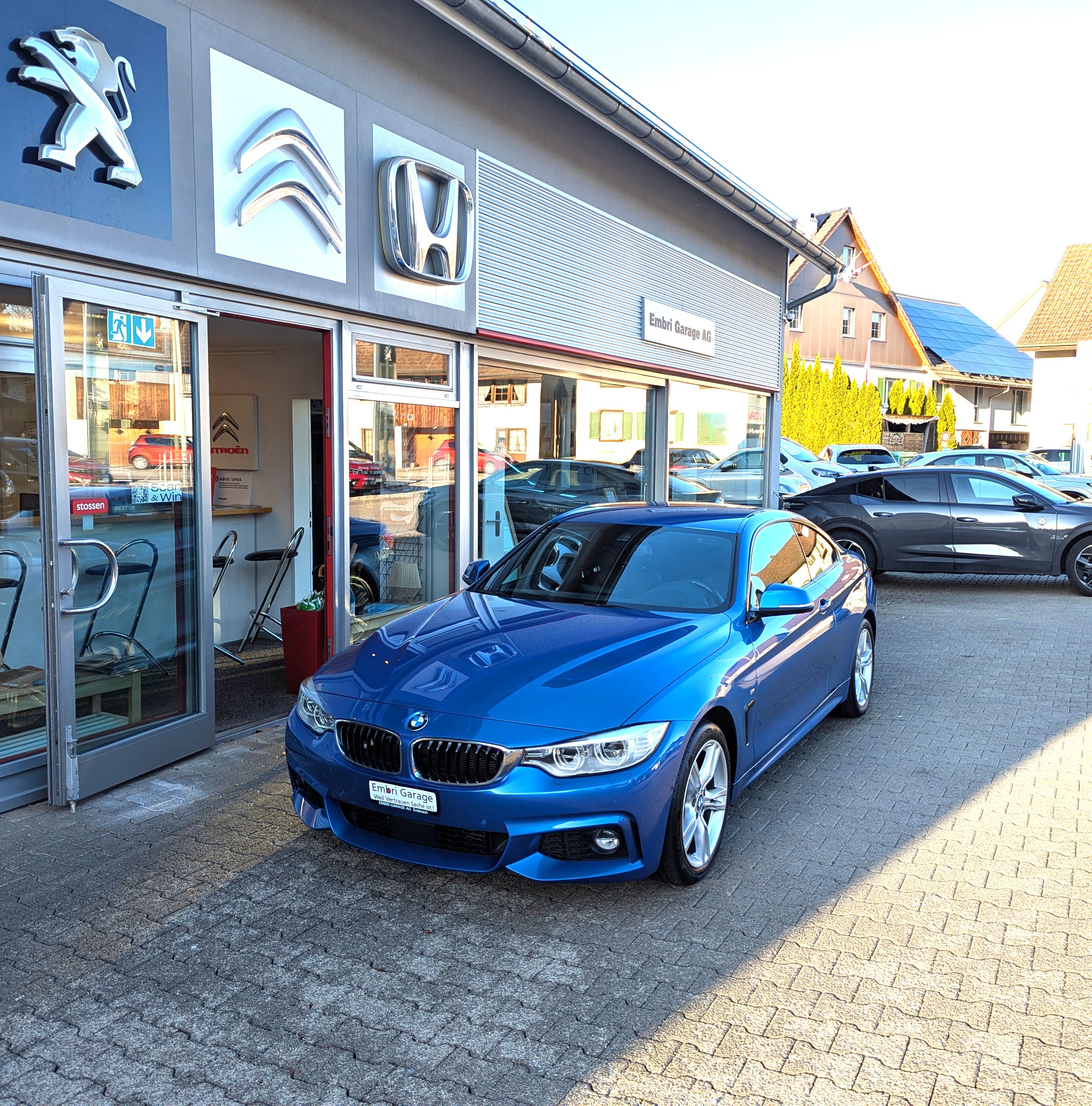 Car photo