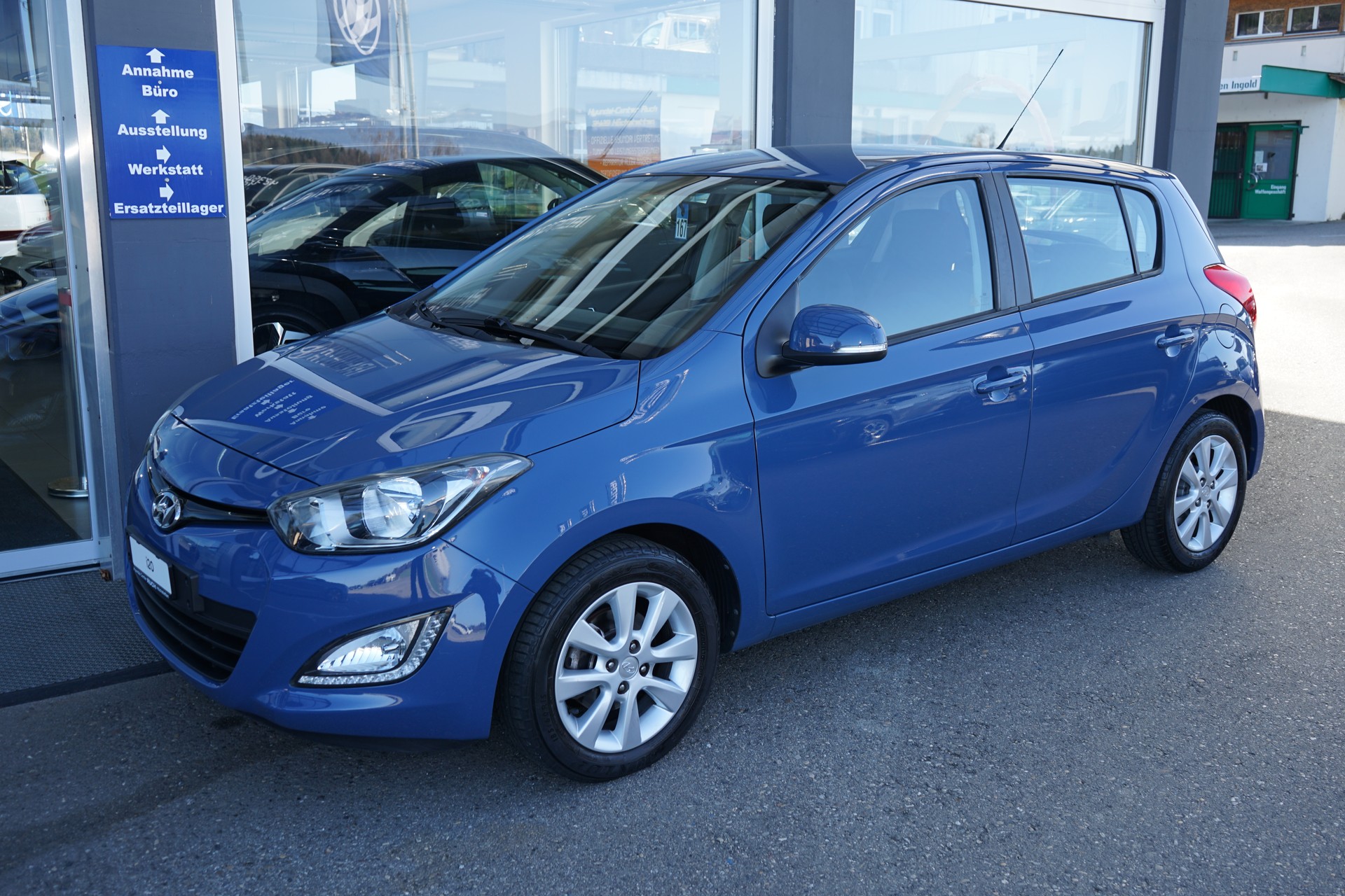 HYUNDAI i20 1.4 Style Automatic-image-0
