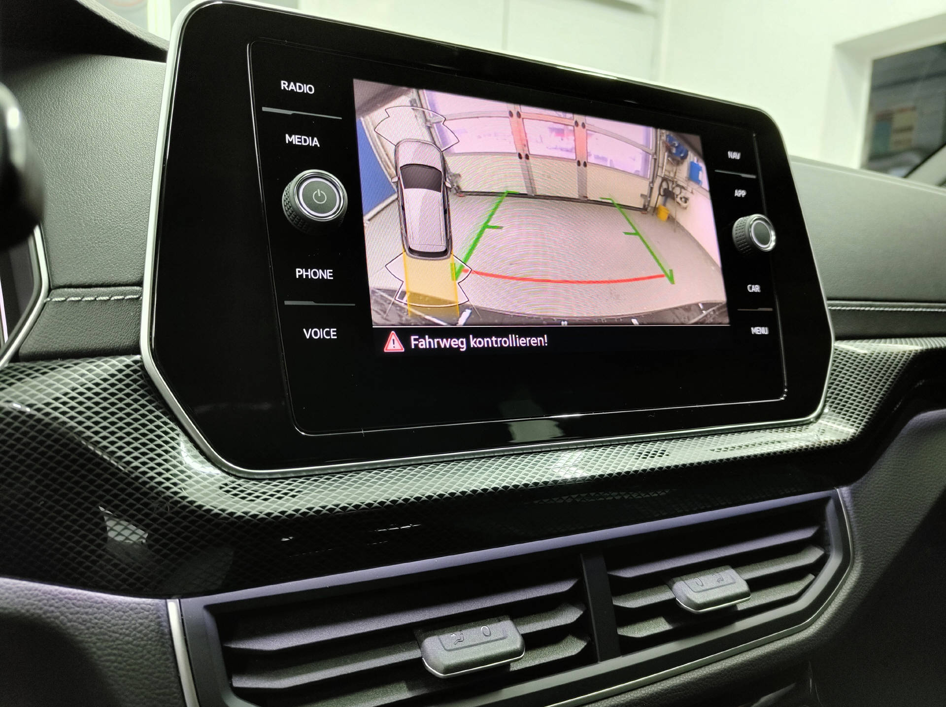 VW T-Cross 1.5 TSI R-Line DSG-image-8