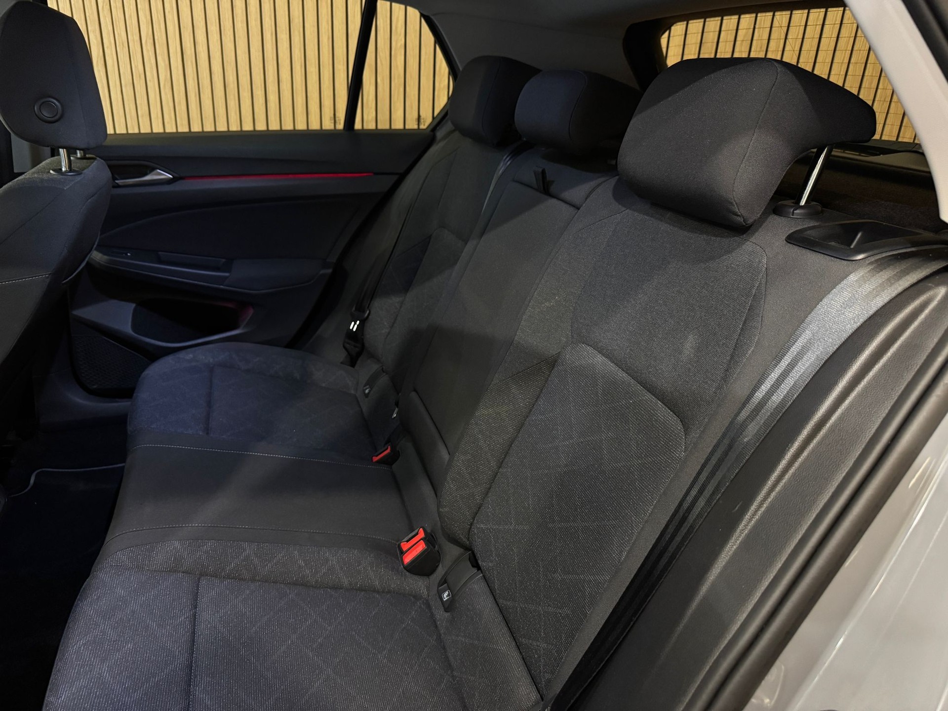 VW Golf 2.0 TDI Style DSG-image-19