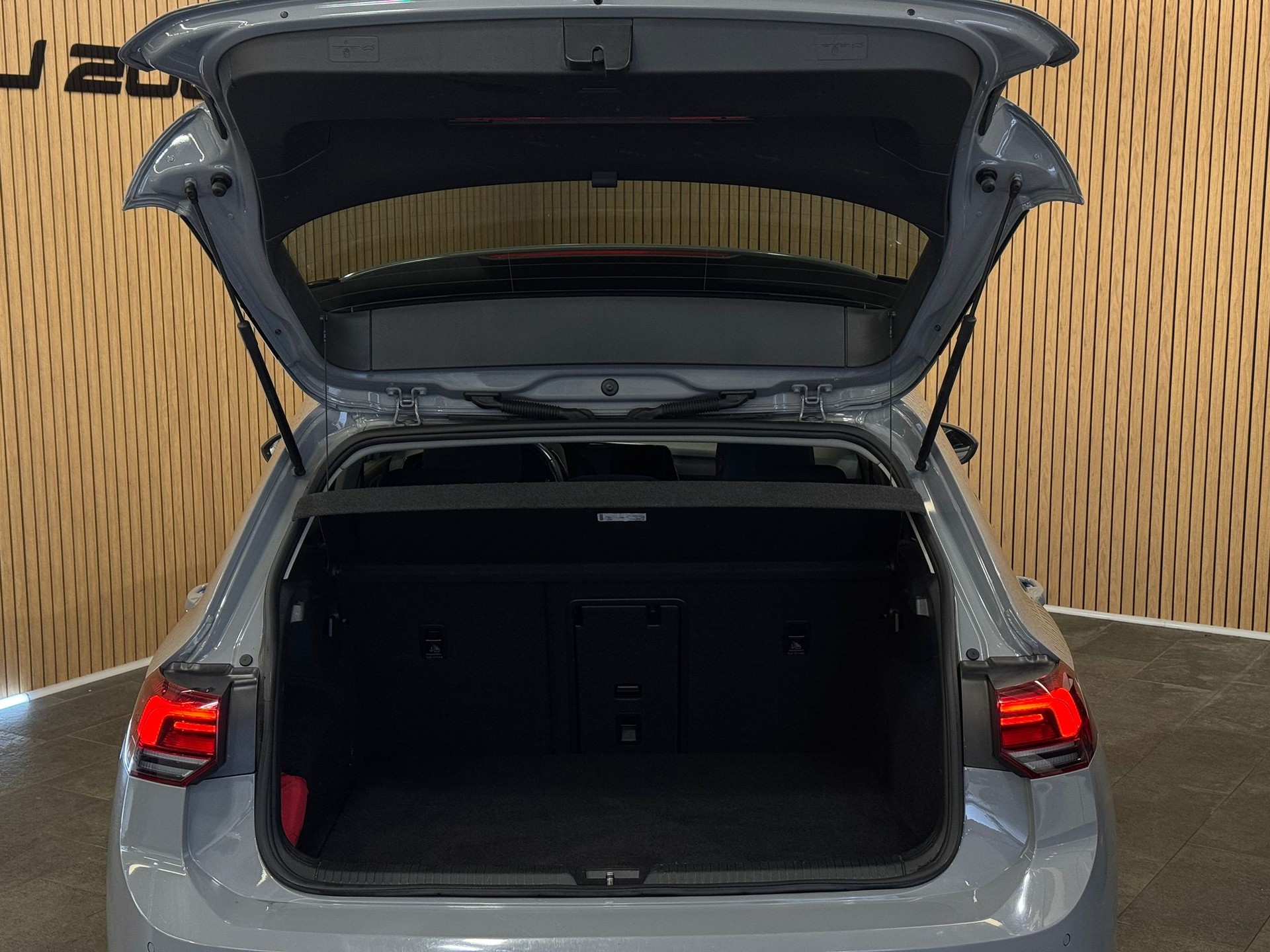 VW Golf 2.0 TDI Style DSG-image-4
