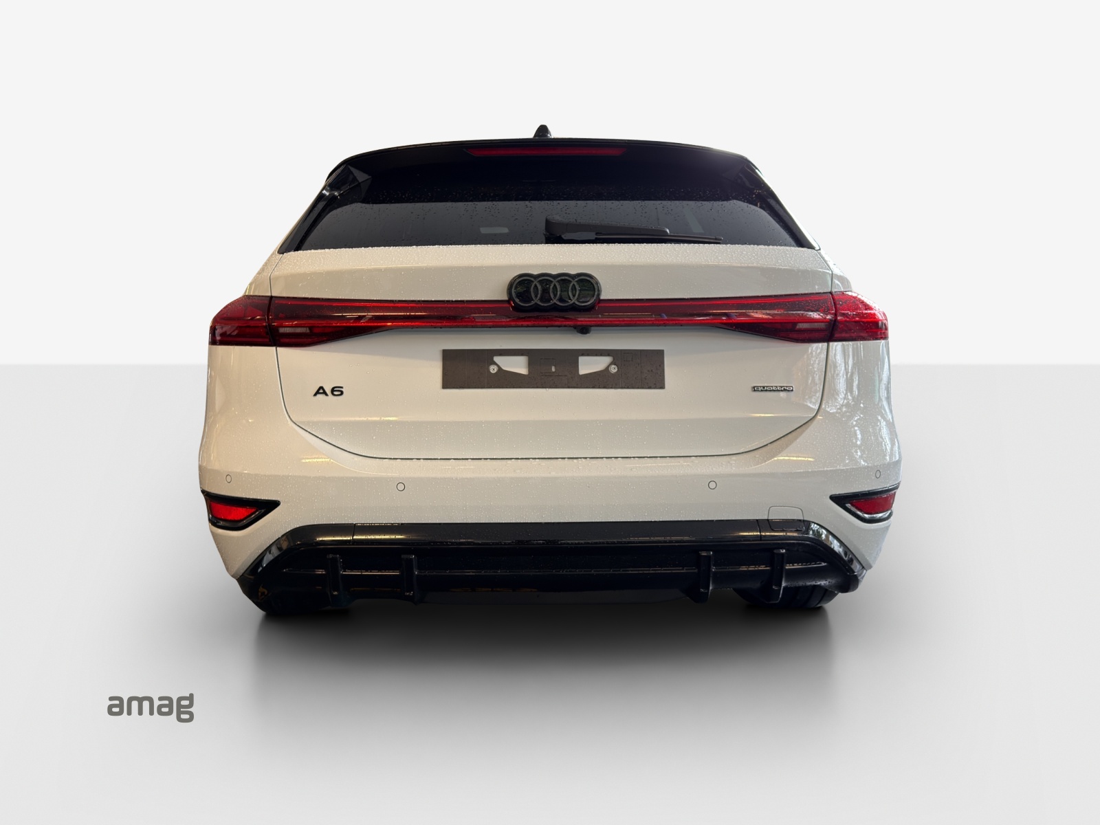 AUDI A6 Avant e-tron quattro-image-3