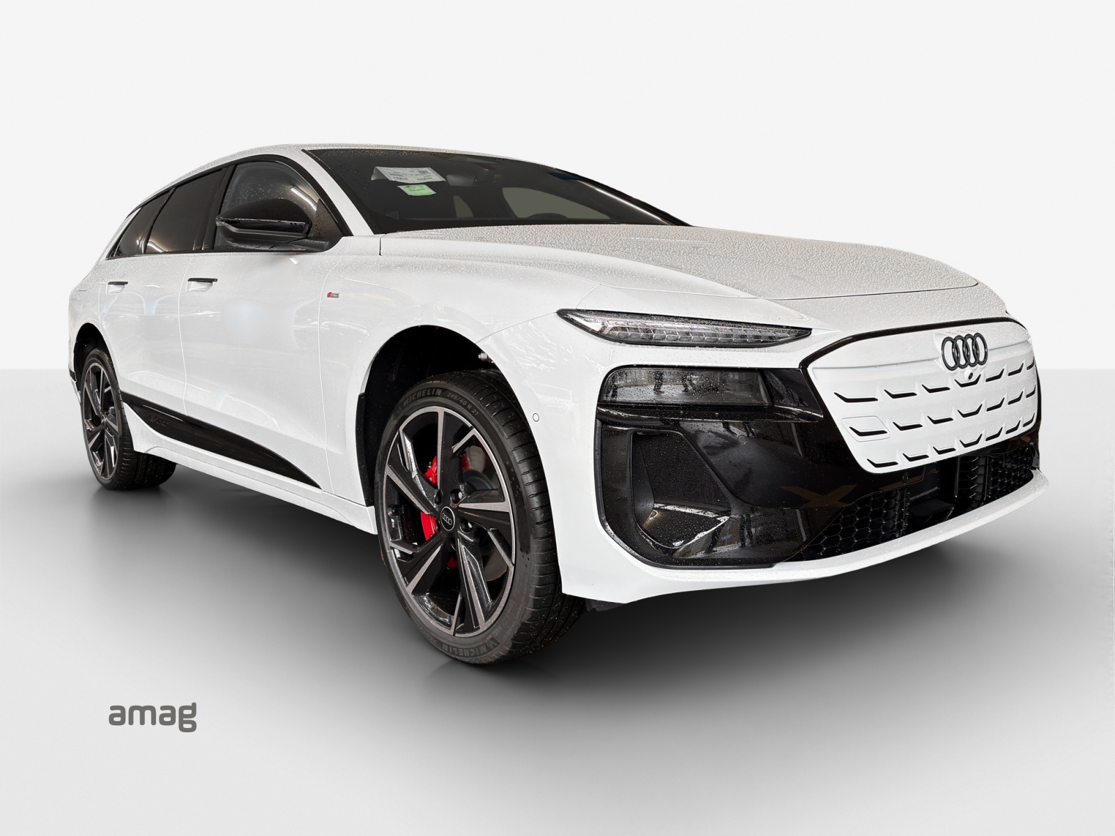 AUDI A6 Avant e-tron quattro-image-6