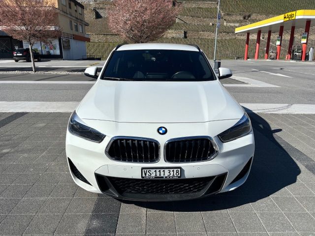 BMW X2 xDrive 20i-image-2