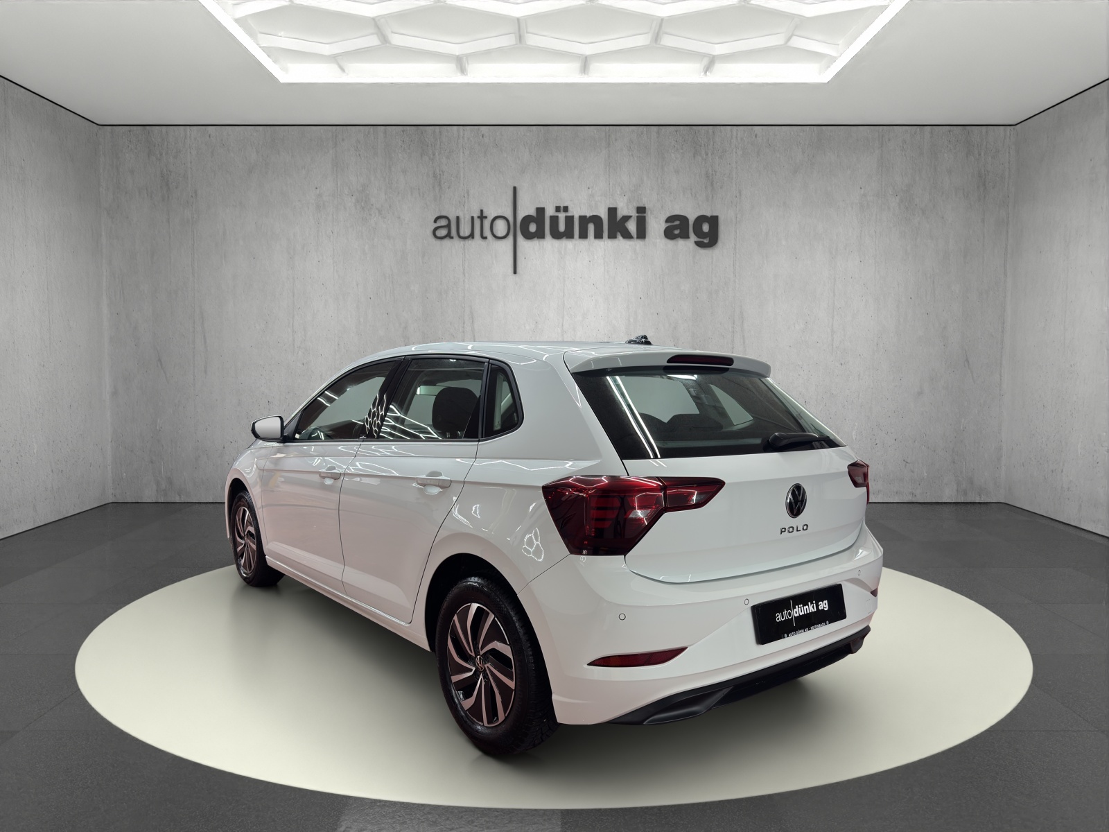 VW Polo 1.0 TSI Life DSG-image-2