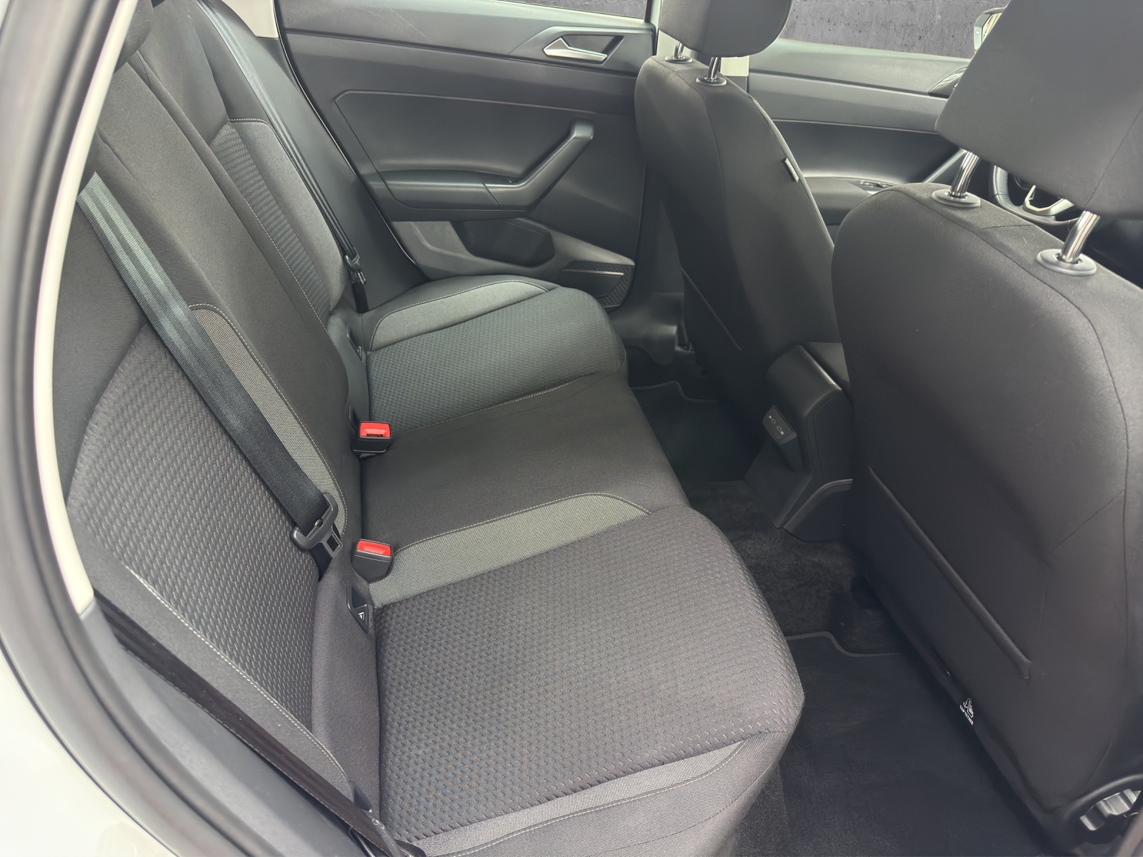 VW Polo 1.0 TSI Life DSG-image-11