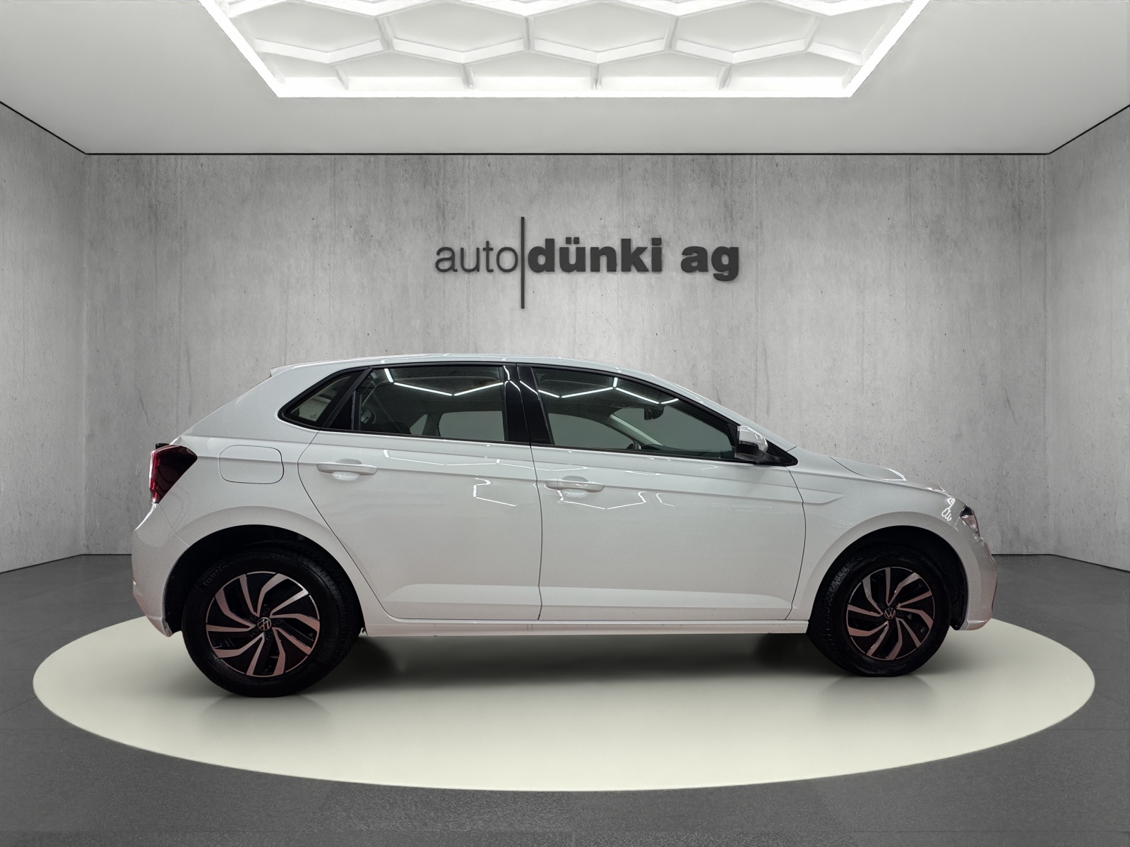 VW Polo 1.0 TSI Life DSG-image-4