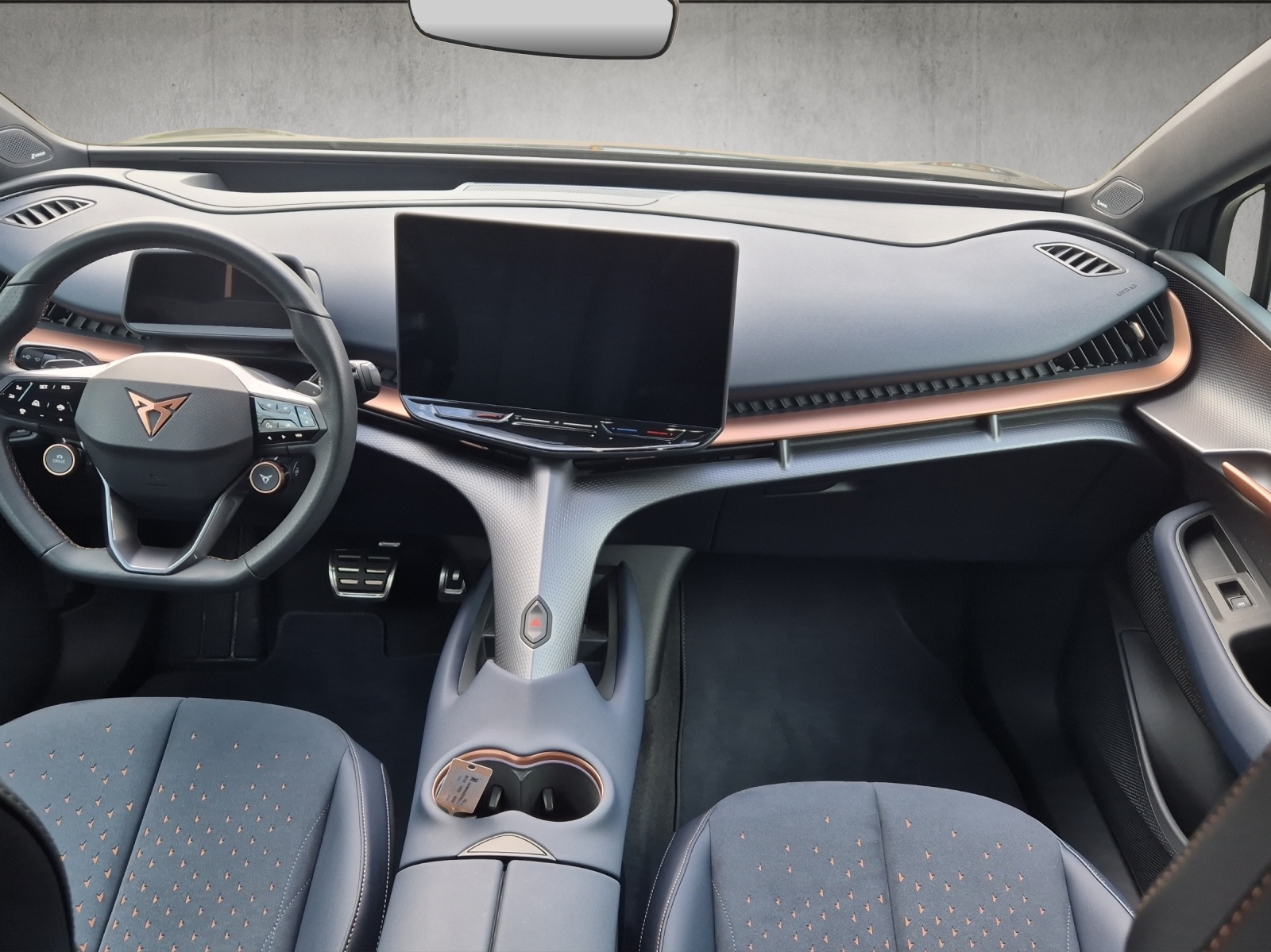 CUPRA Tavascan Type 9 77 kWh VZ Adrenaline*360°Kamera*Panoramadach*Head up Display*-image-9