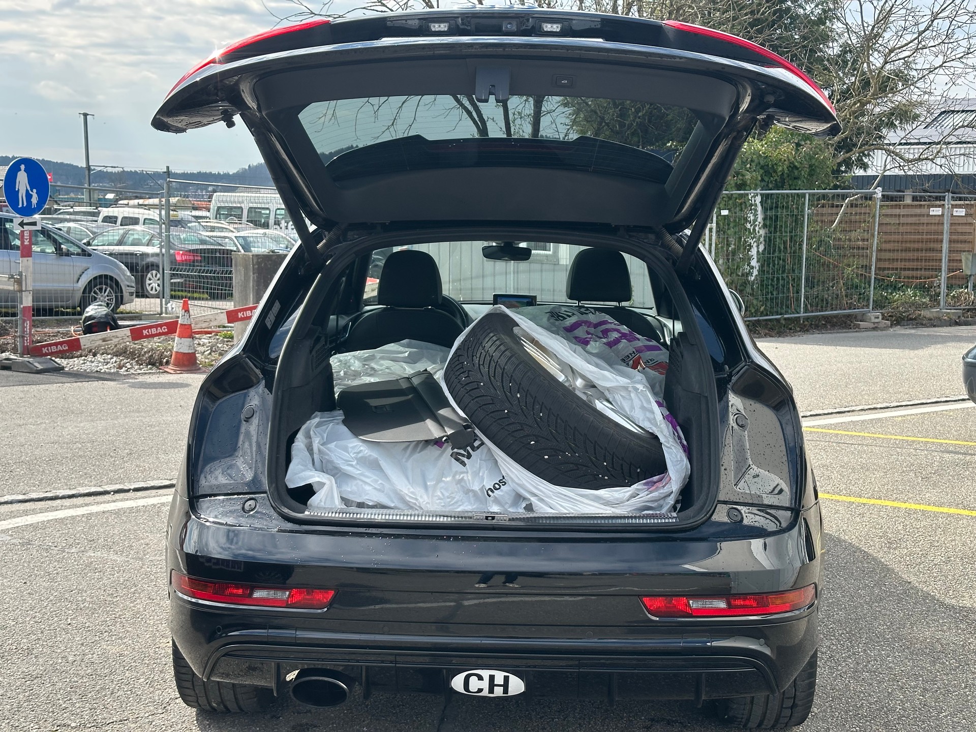 AUDI RS Q3 2.5 TFSI quattro S-tronic-image-8