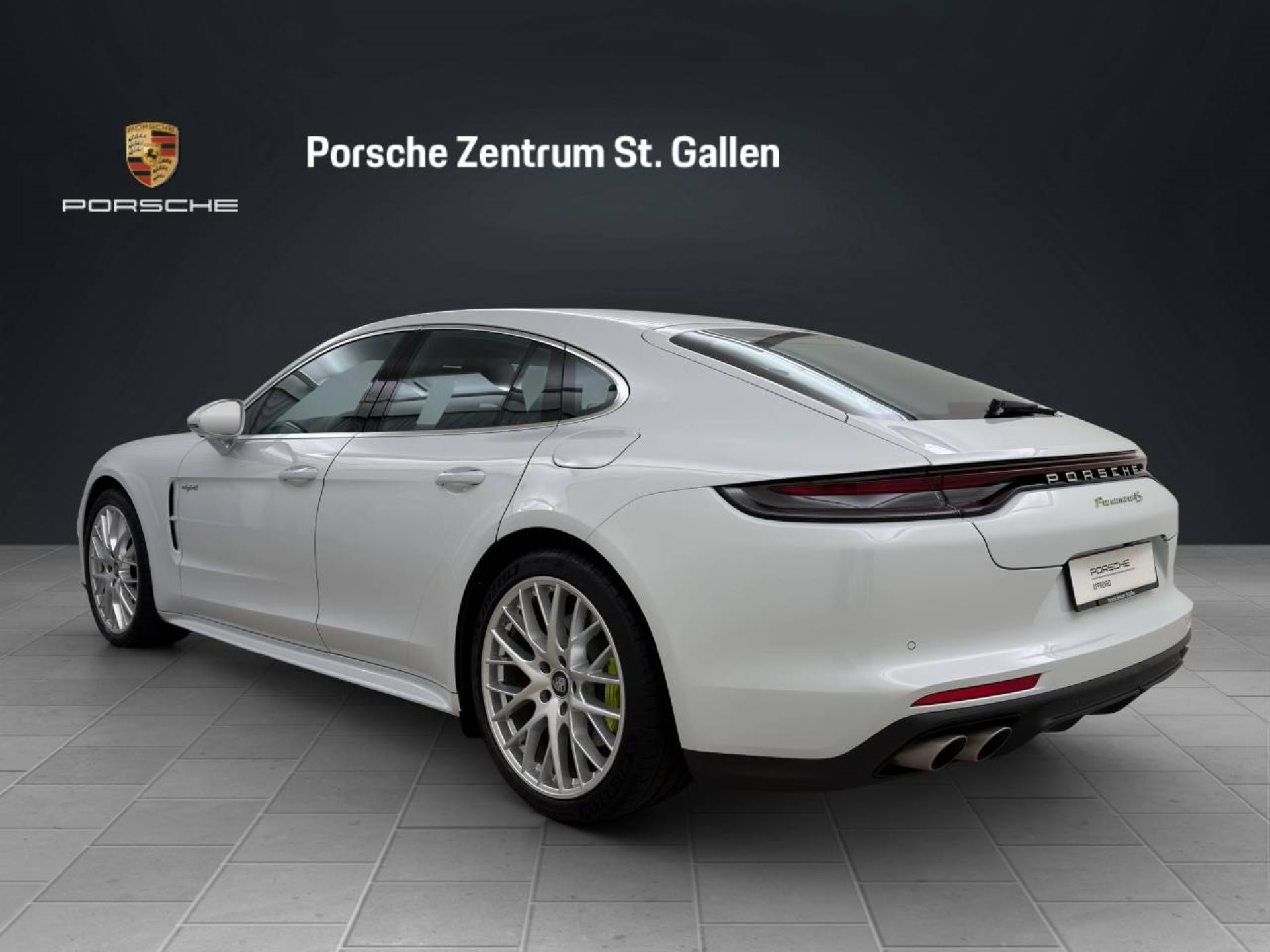 PORSCHE Panamera 4S E-Hybrid-image-2
