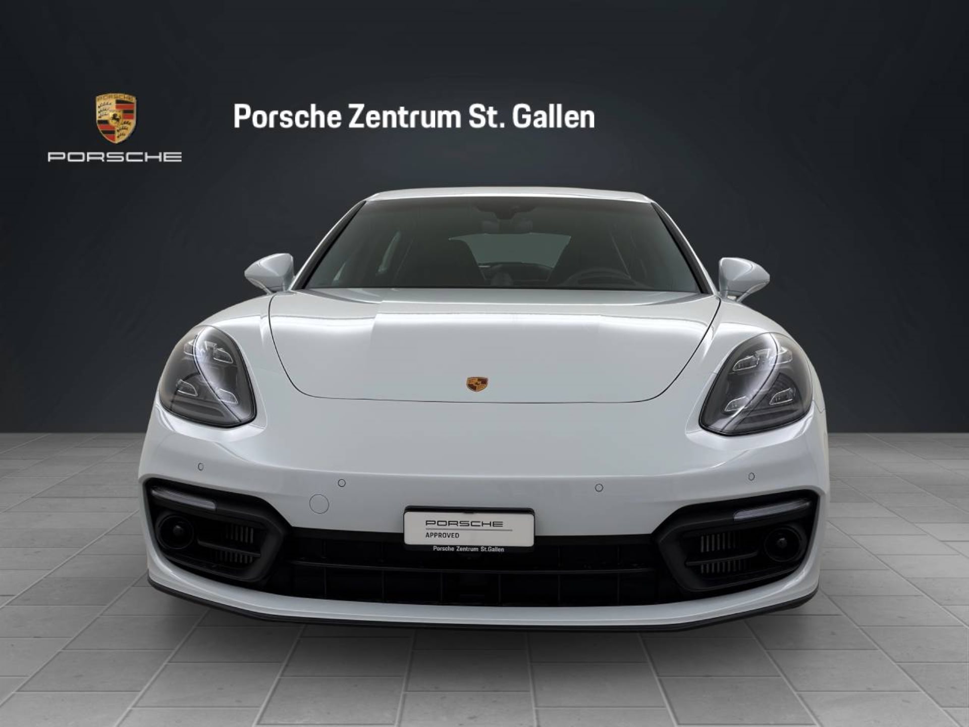 PORSCHE Panamera 4S E-Hybrid-image-9