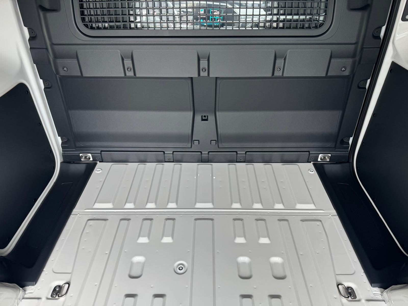 VW Caddy Cargo 1.5 TSI Entry-image-7