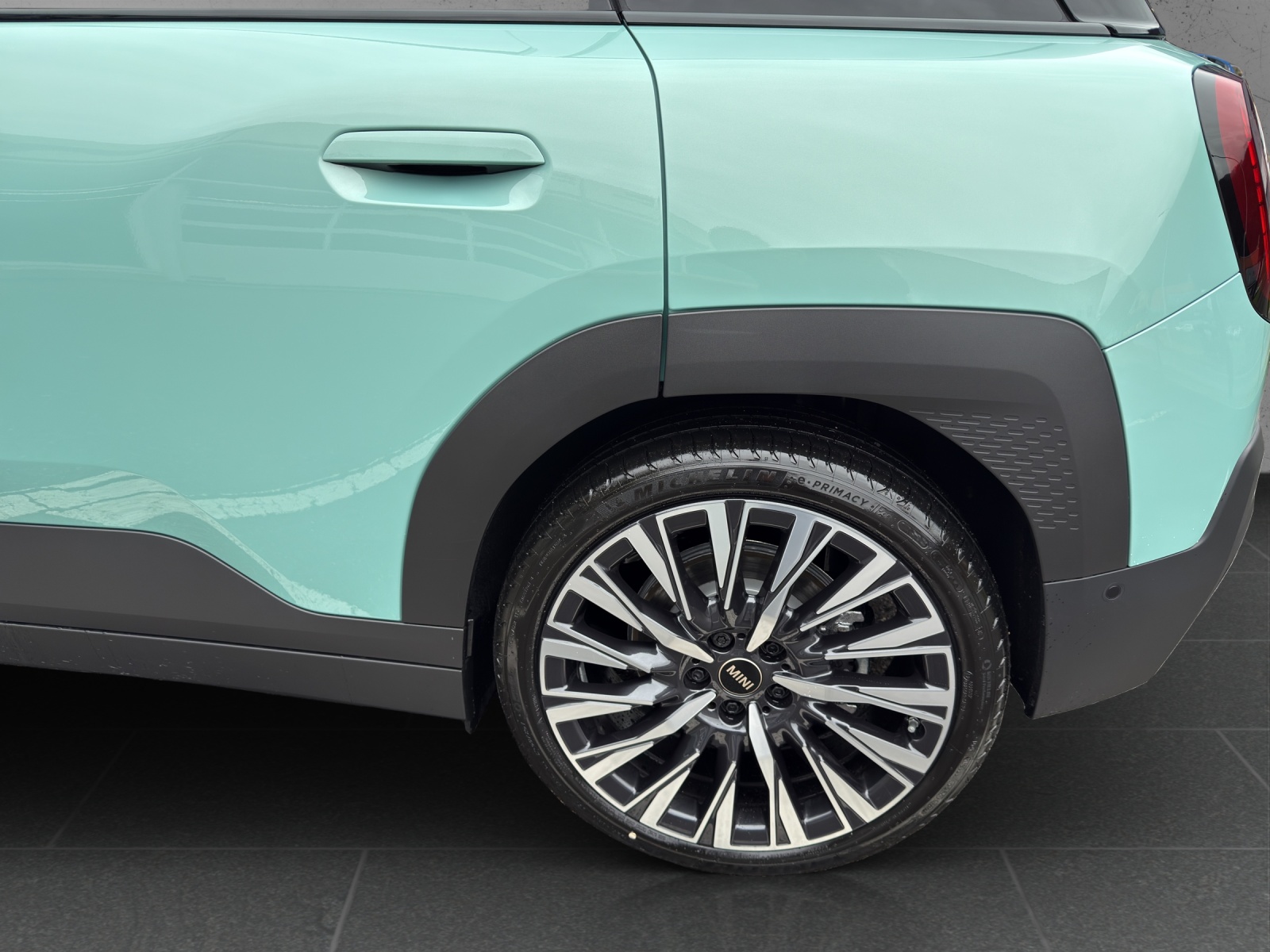 MINI Aceman SE-image-10