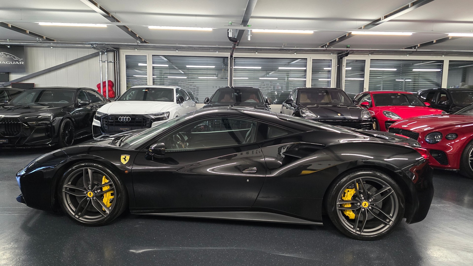 FERRARI 488 GTB 3.9 V8-image-8