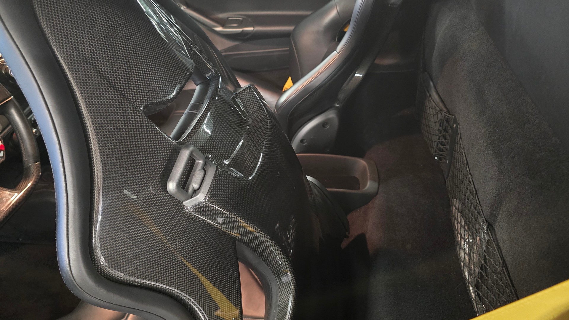 FERRARI 488 GTB 3.9 V8-image-21
