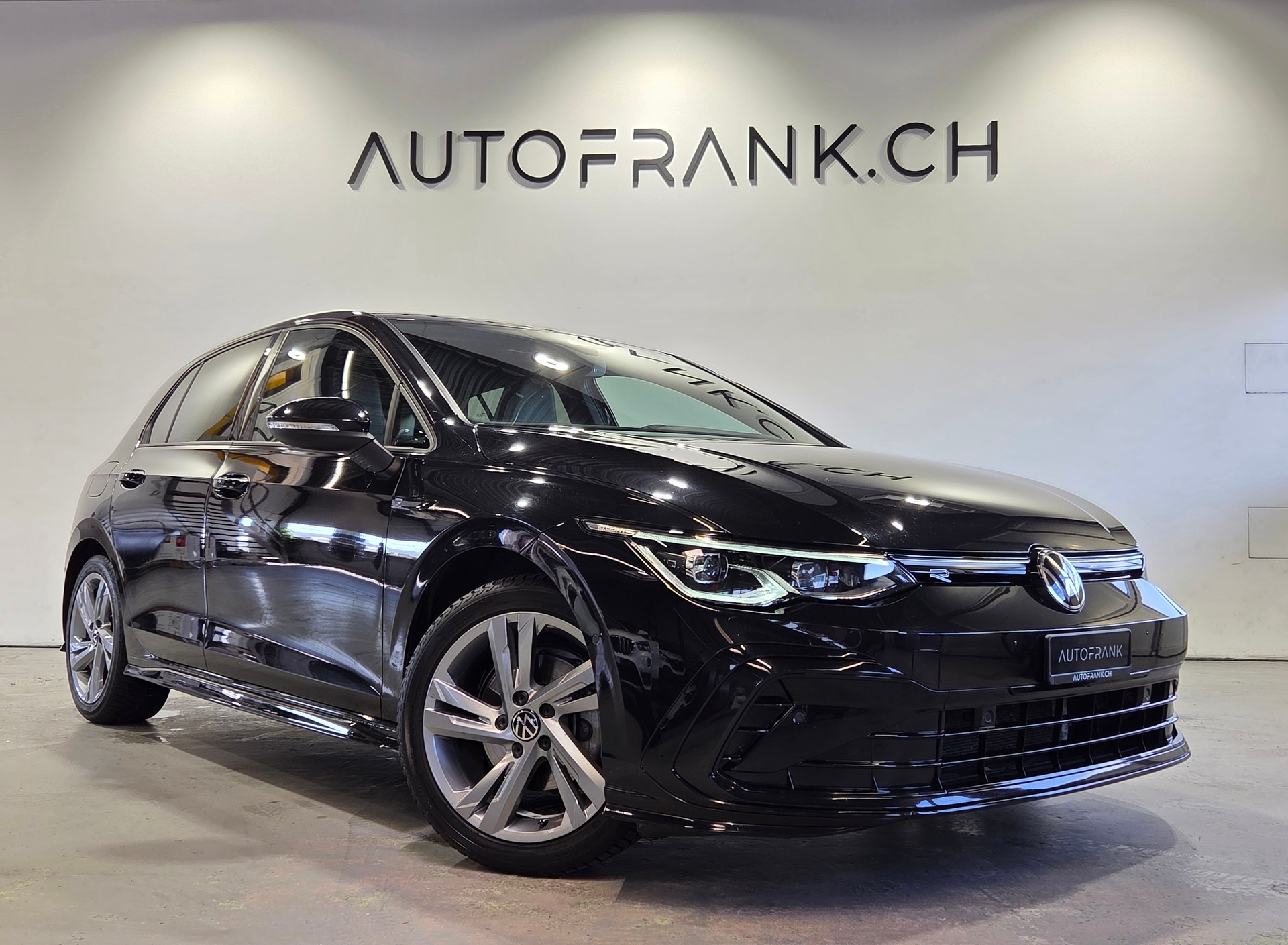 VW Golf VIII 1.5 eTSI R-Line DSG
