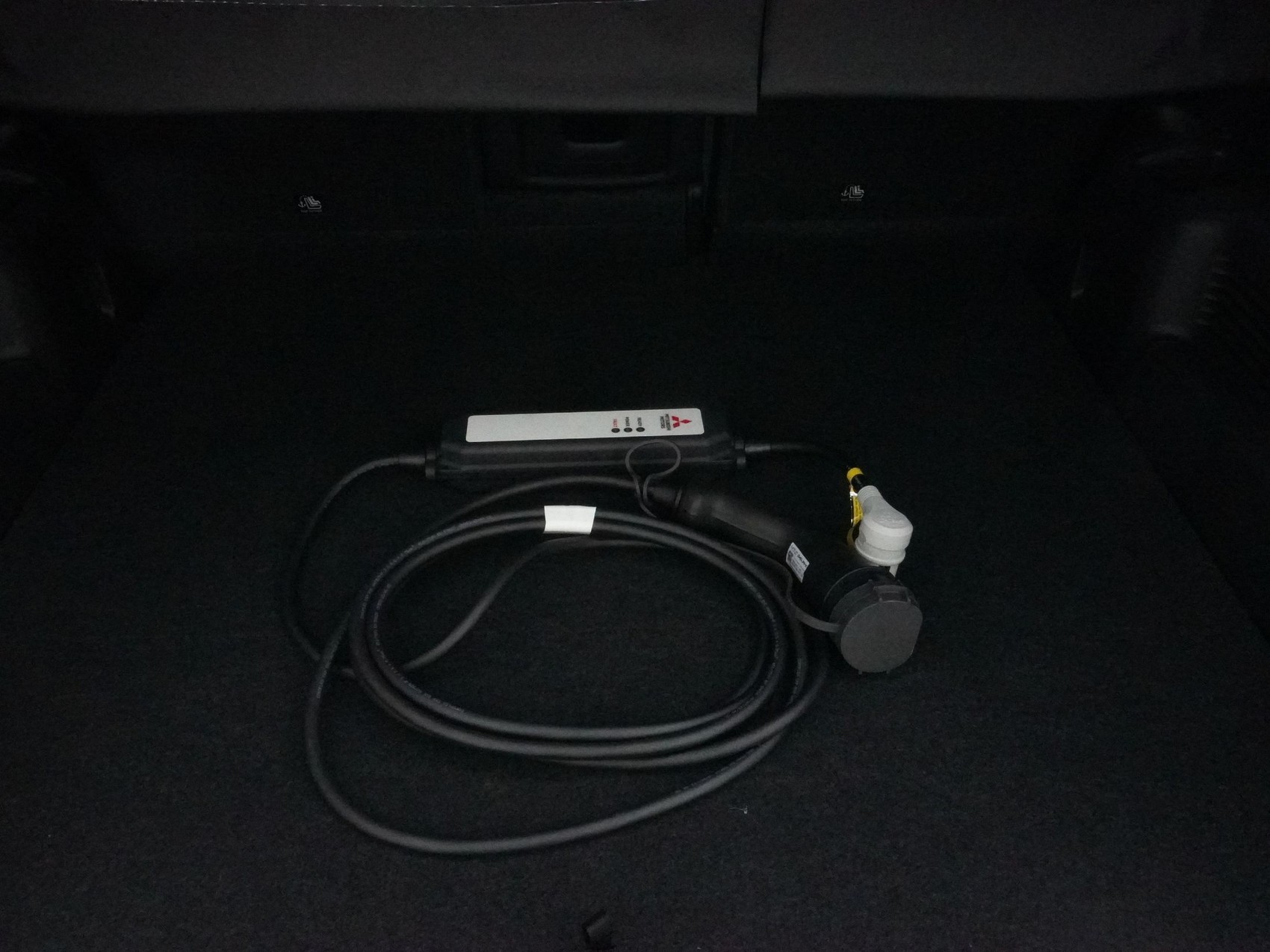 MITSUBISHI Outlander 2.4 PHEV Invite 4x4-image-28