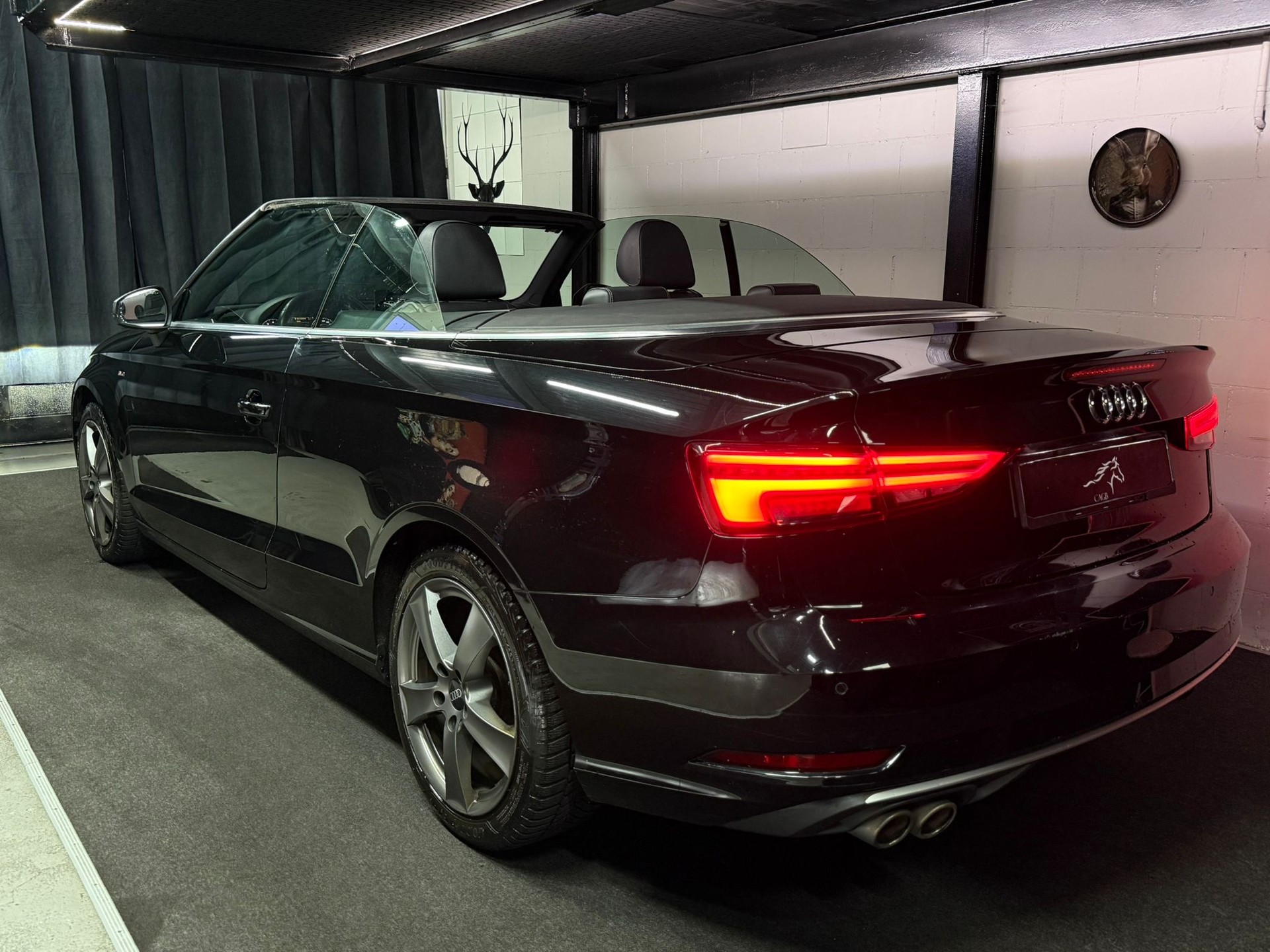 AUDI A3 Cabriolet 1.5 TFSI Sport S-tronic-image-2