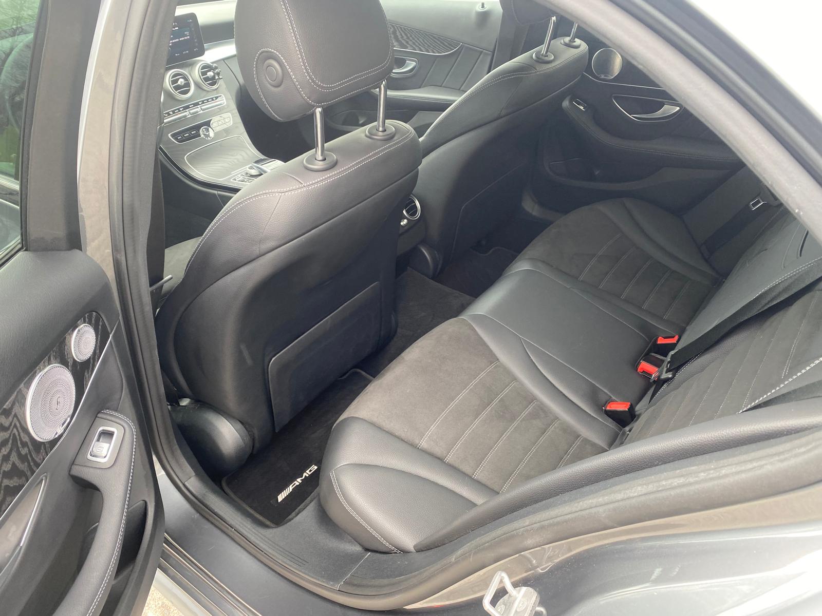 MERCEDES-BENZ C 200 Swiss Star AMG Line 4Matic 9G-Tronic-image-10