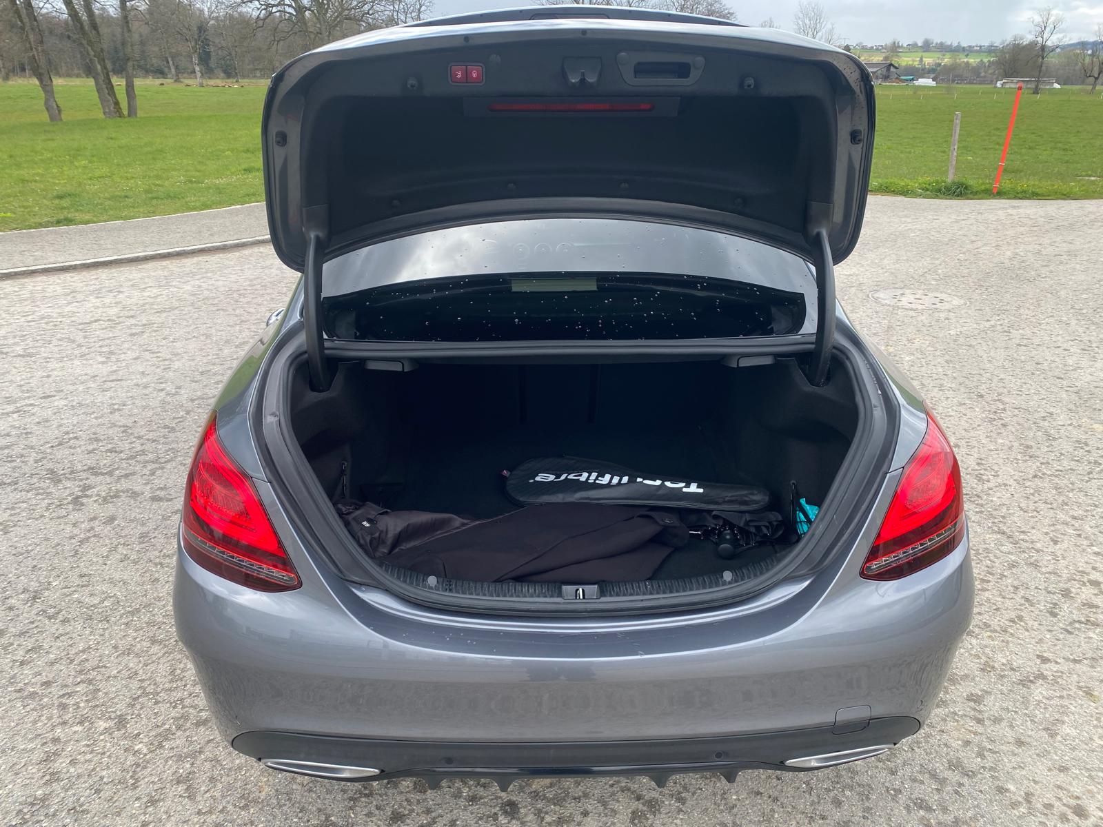 MERCEDES-BENZ C 200 Swiss Star AMG Line 4Matic 9G-Tronic-image-11