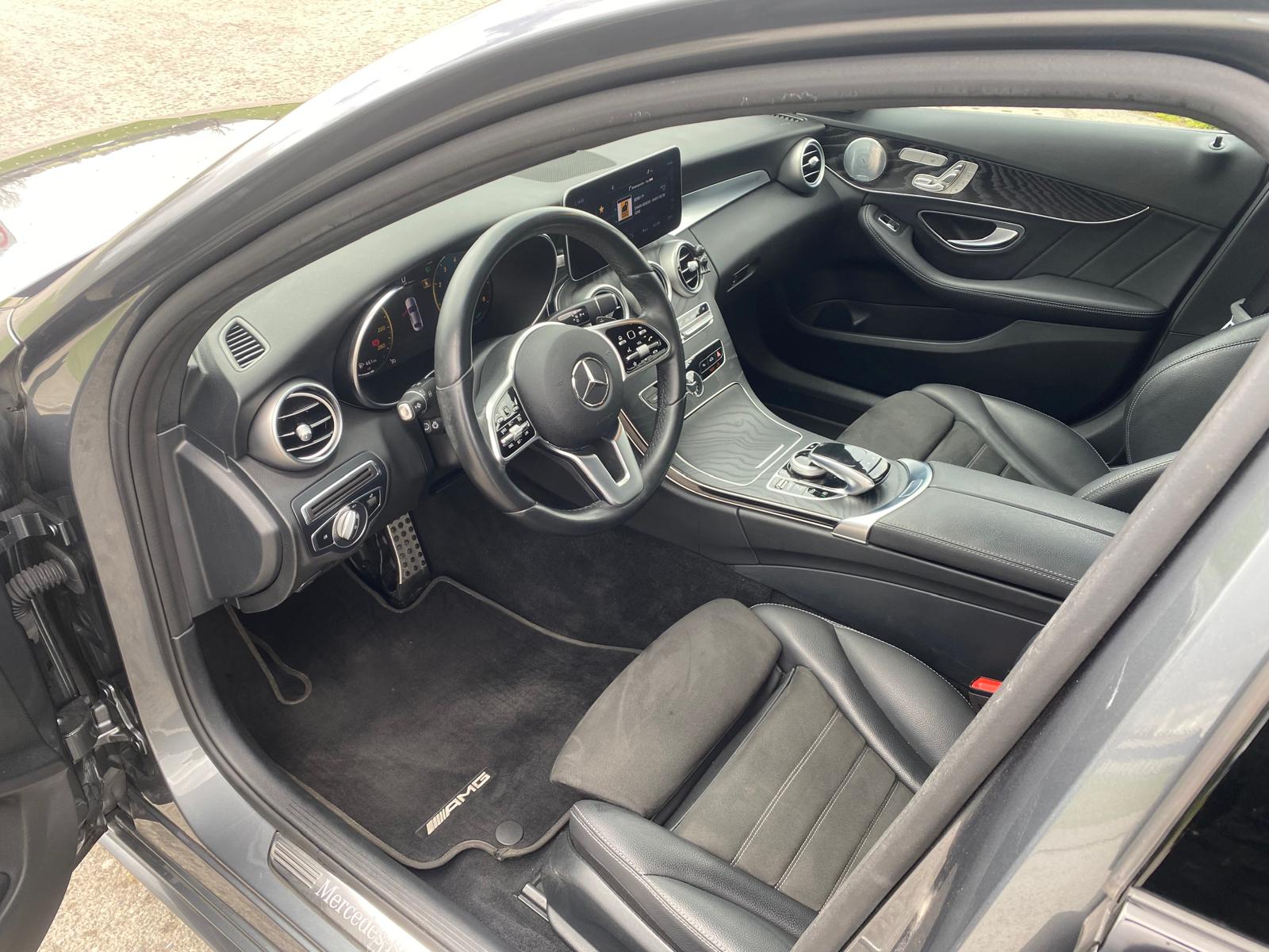 MERCEDES-BENZ C 200 Swiss Star AMG Line 4Matic 9G-Tronic-image-8