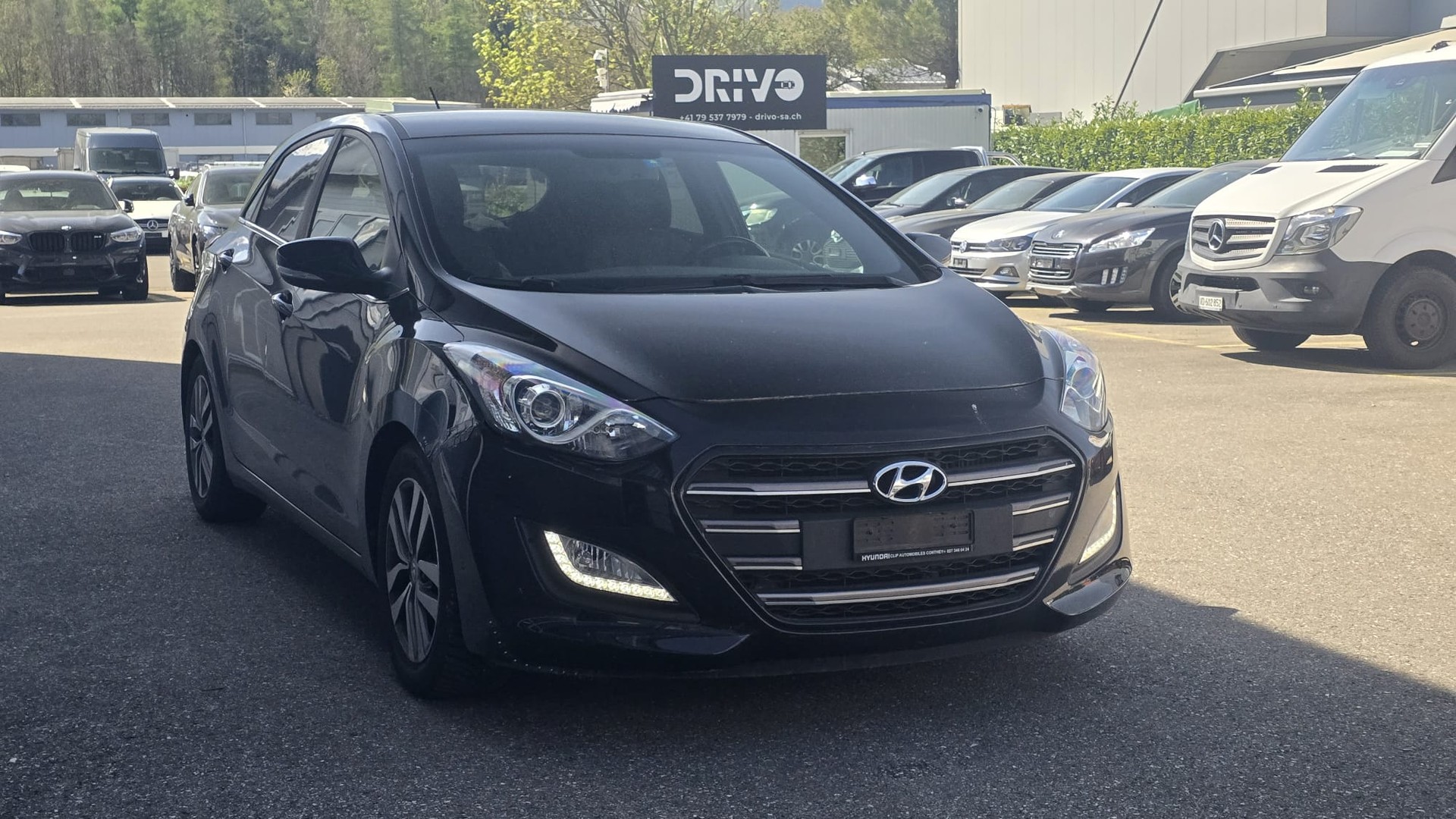 HYUNDAI i30 1.6 CRDi Origo-image-2