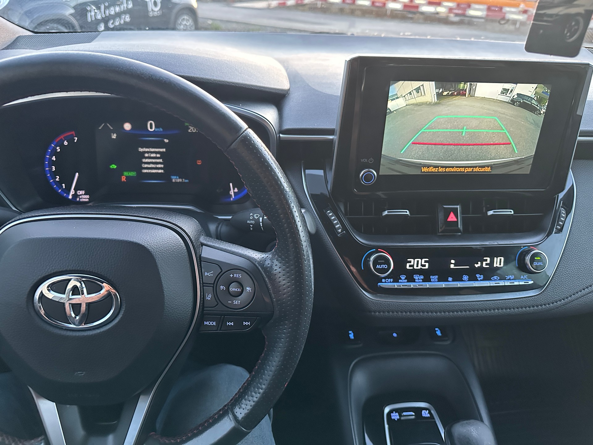 TOYOTA Corolla 1.8 HSD Trend e-CVT-image-13