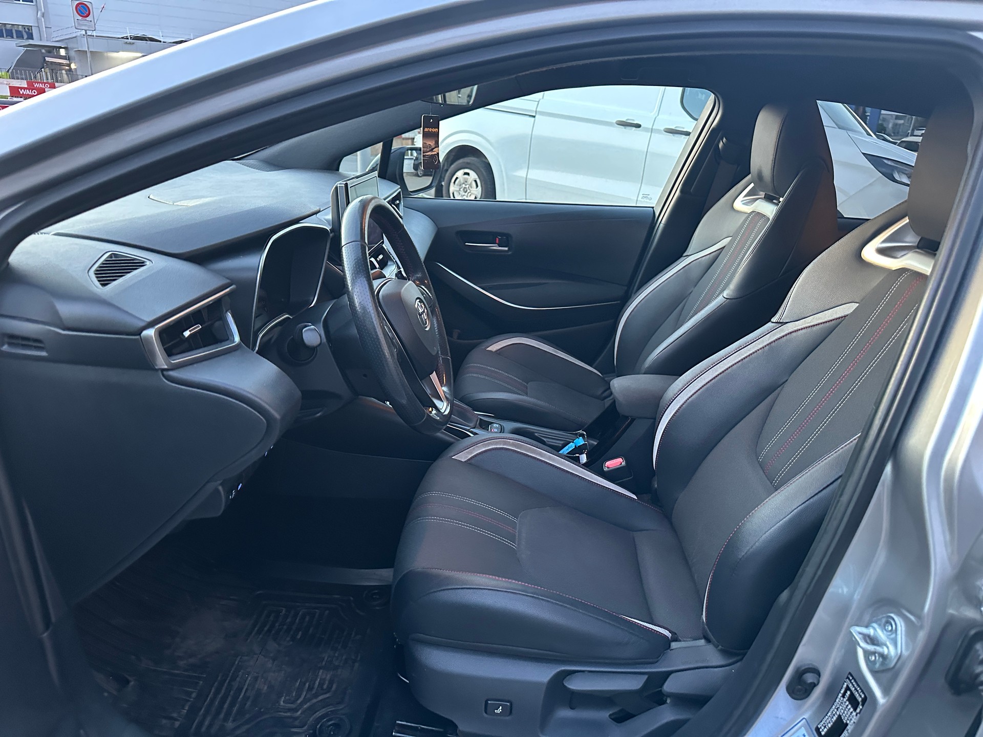 TOYOTA Corolla 1.8 HSD Trend e-CVT-image-7