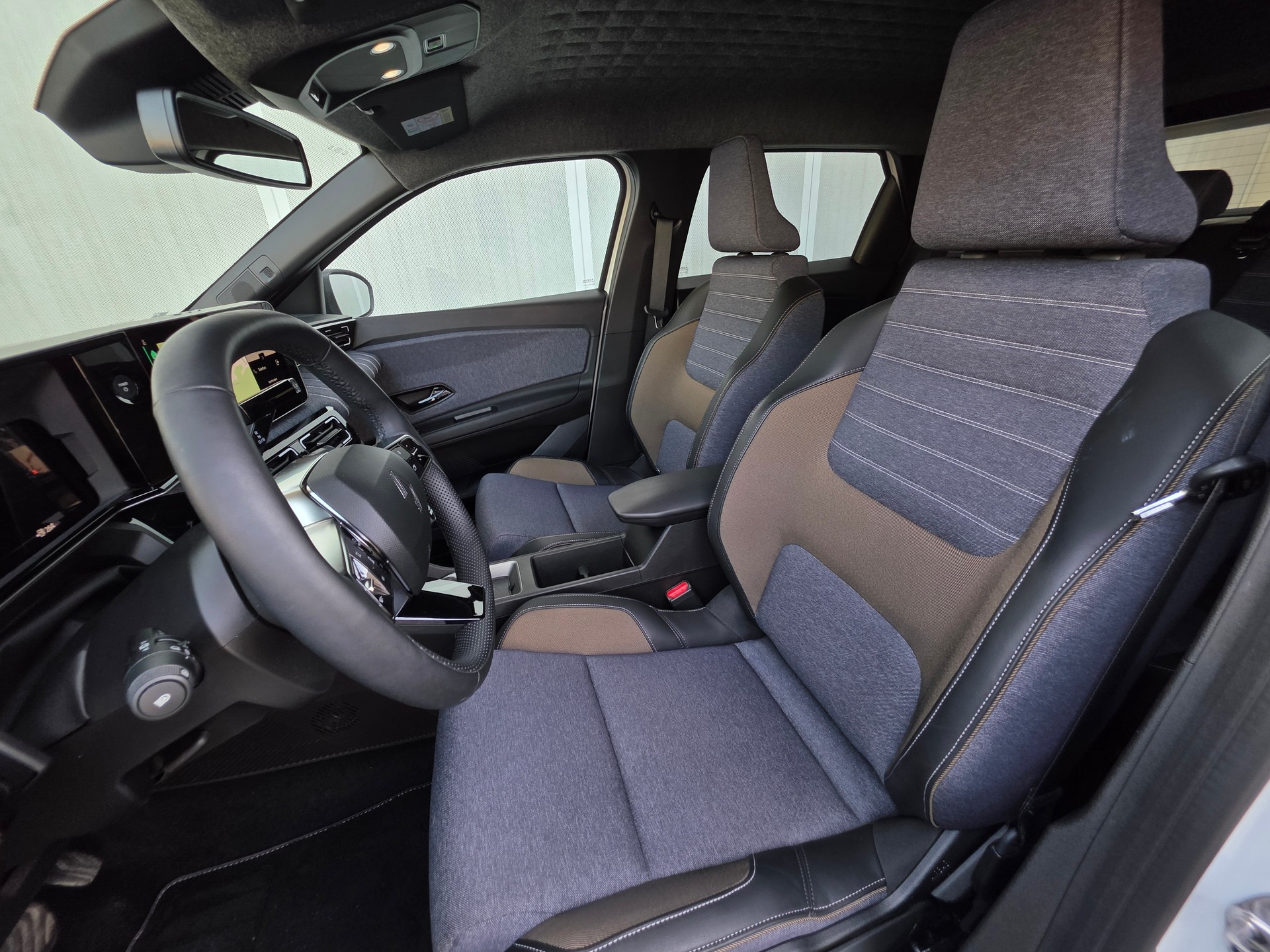 RENAULT R5 E-Tech Comfort Range 52 kWh Techno-image-6