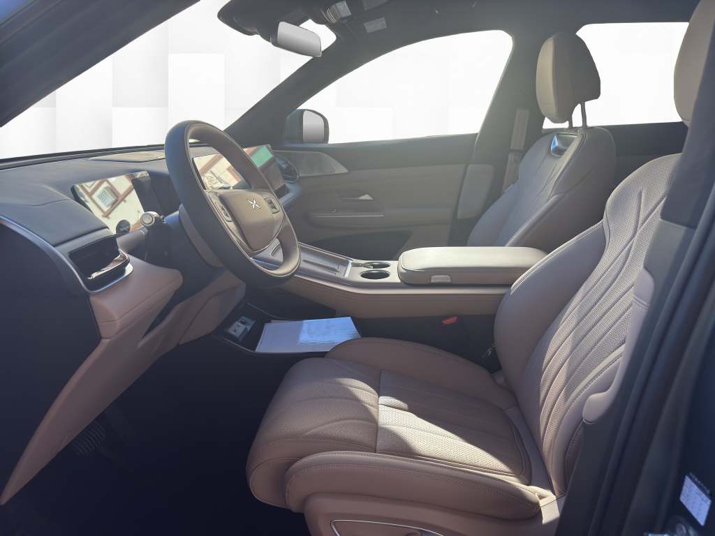 XPENG G9 Performance AWD-image-4