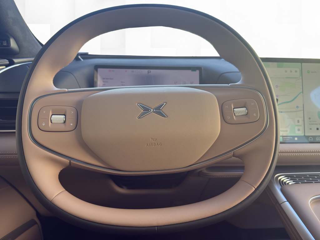 XPENG G9 Performance AWD-image-5