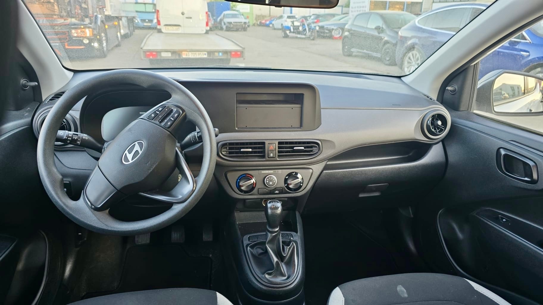 HYUNDAI i10 1.0 Pica-image-8
