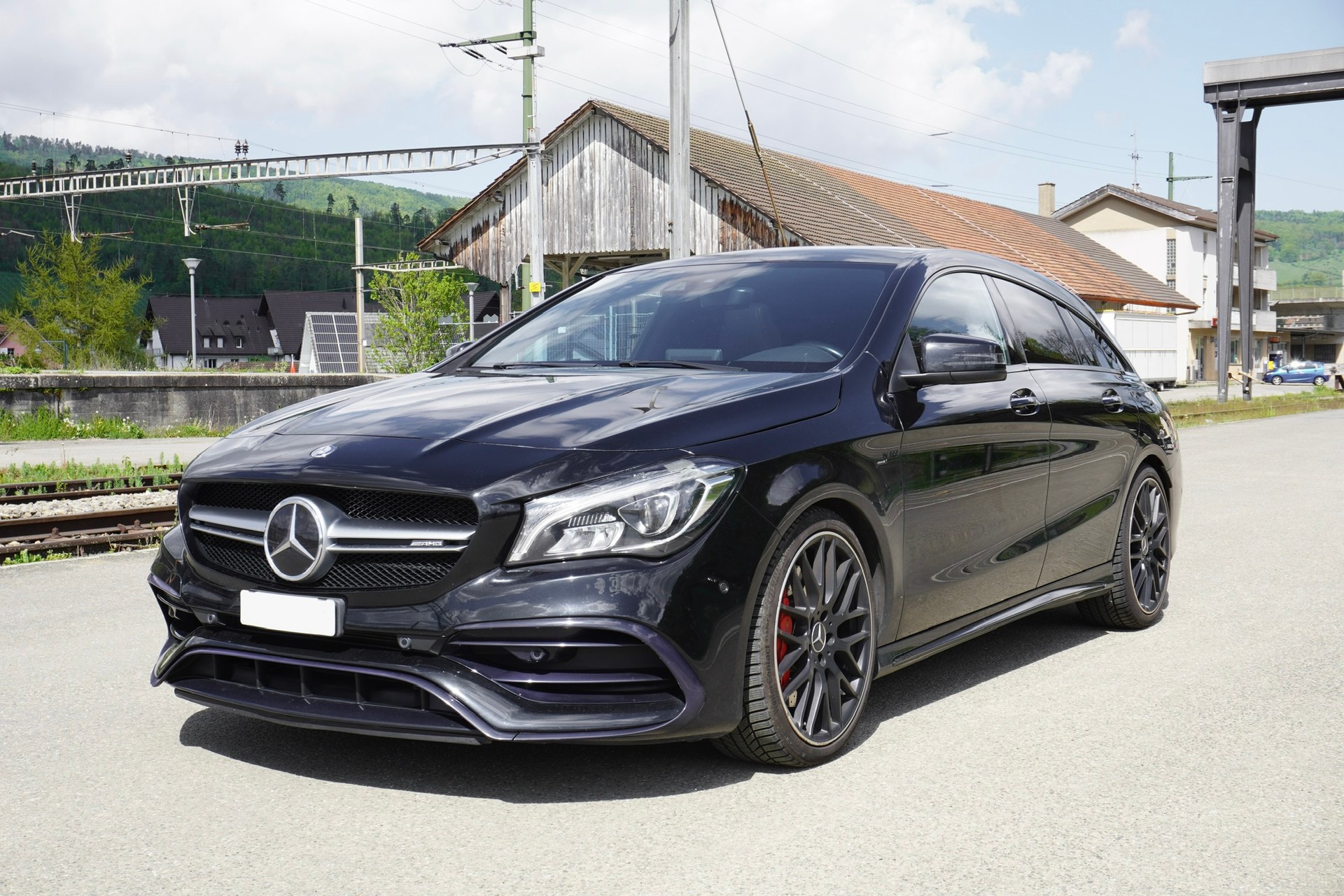 MERCEDES-BENZ CLA Shooting Brake 45 AMG 4Matic Speedshift