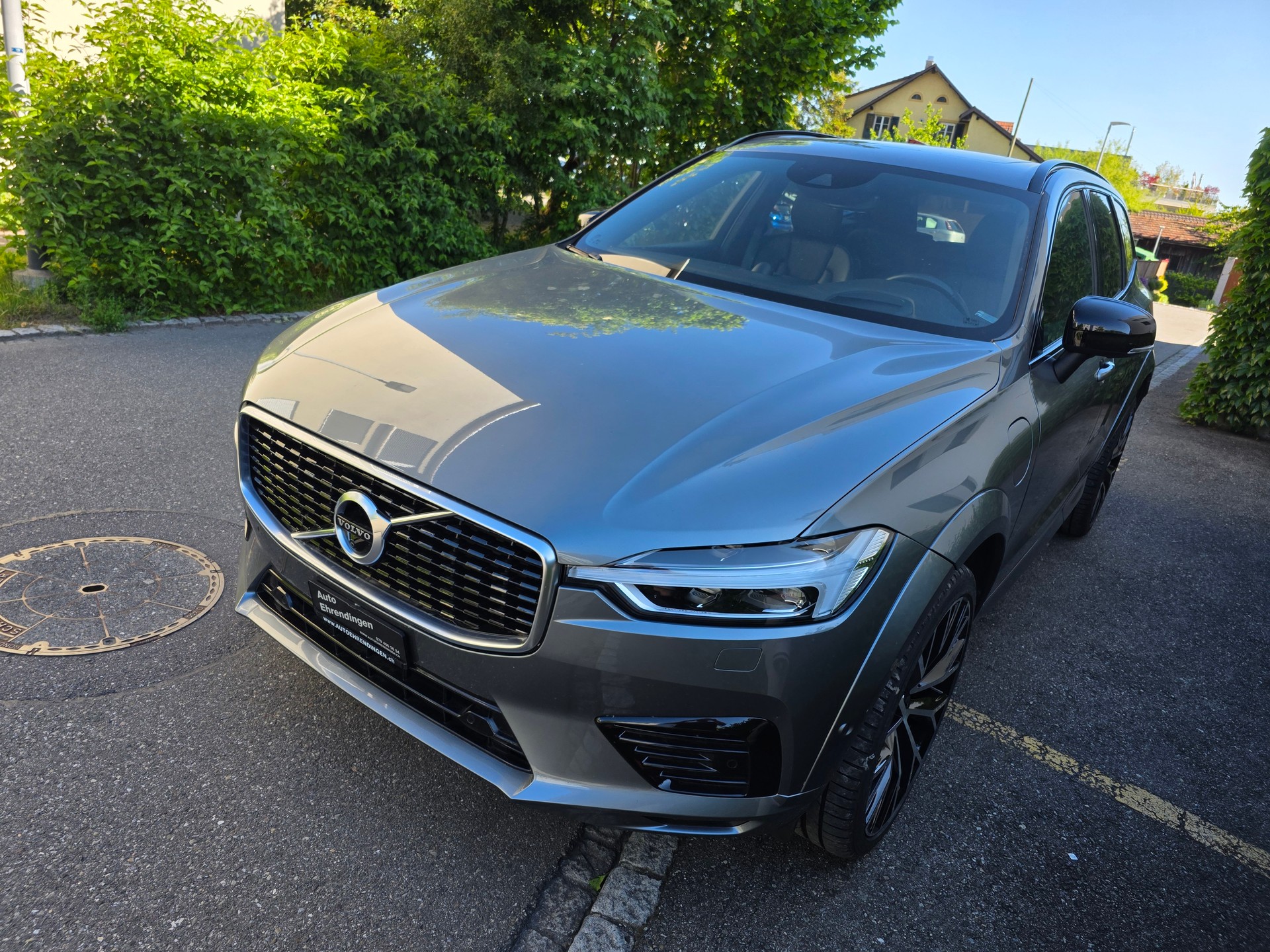 VOLVO XC60 T8 eAWD R-Design Geartronic-image-0