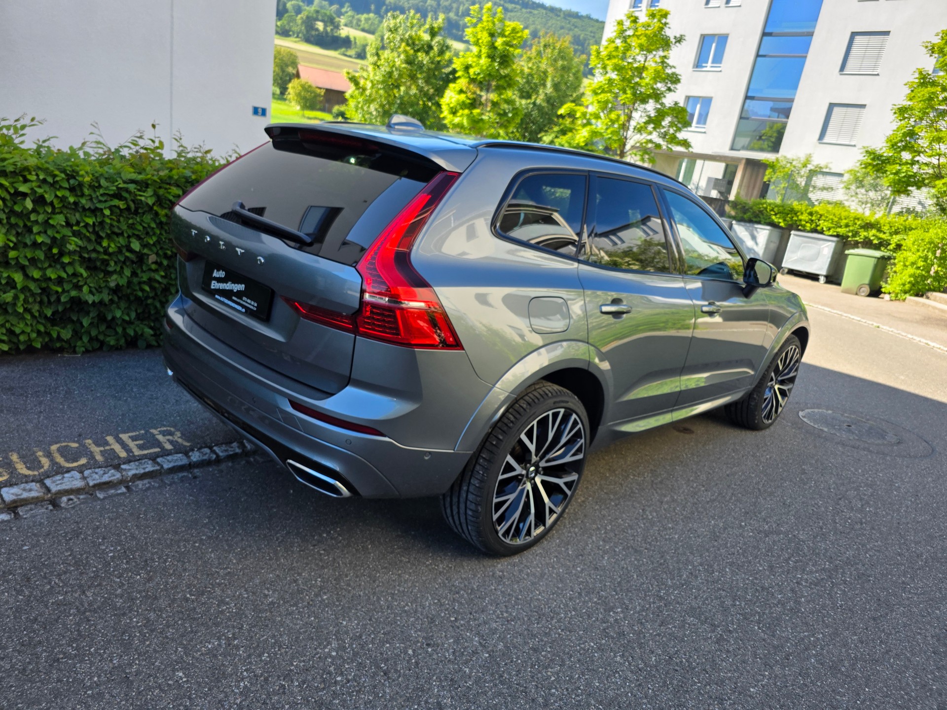VOLVO XC60 T8 eAWD R-Design Geartronic-image-4