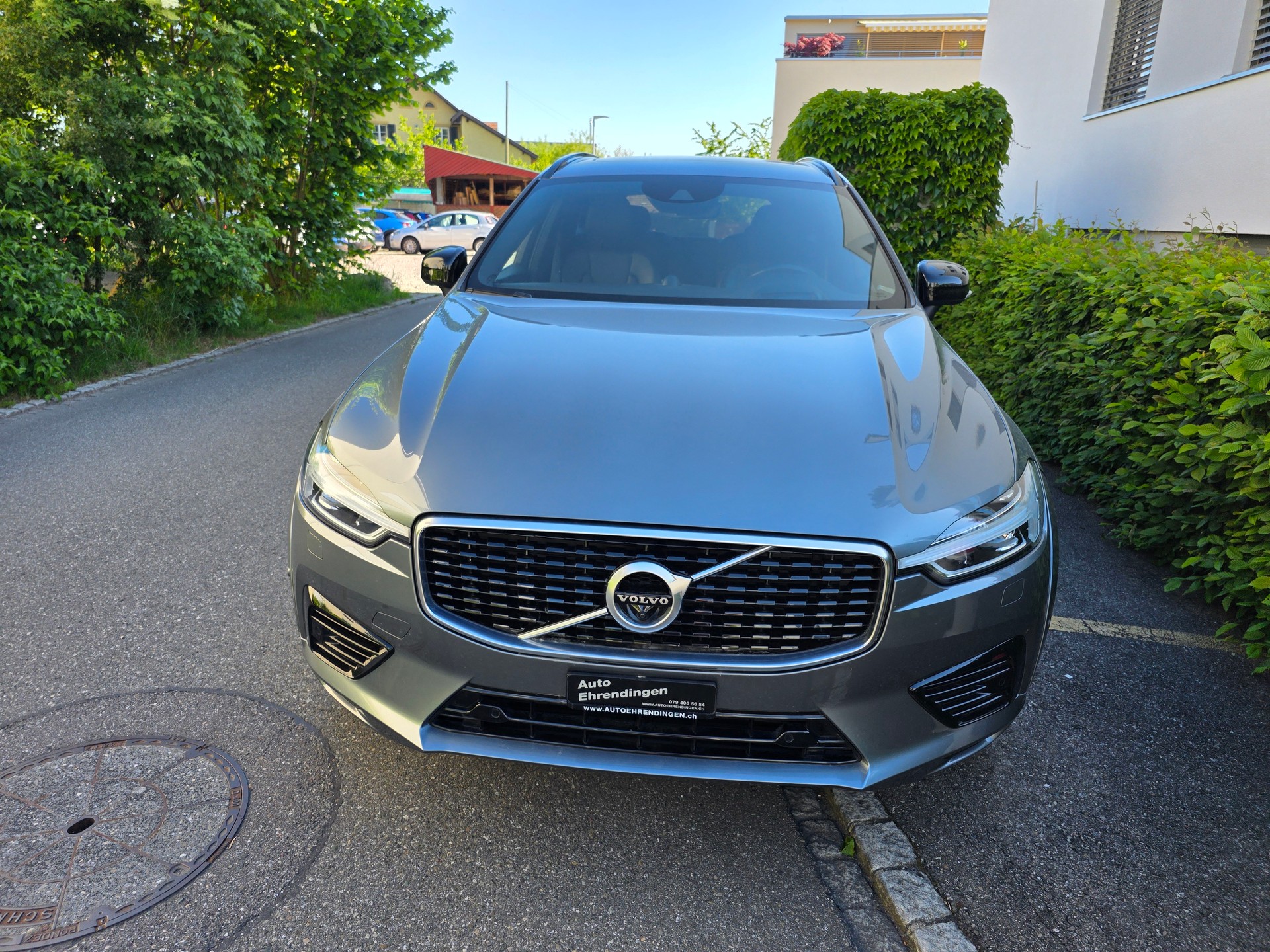 VOLVO XC60 T8 eAWD R-Design Geartronic-image-1