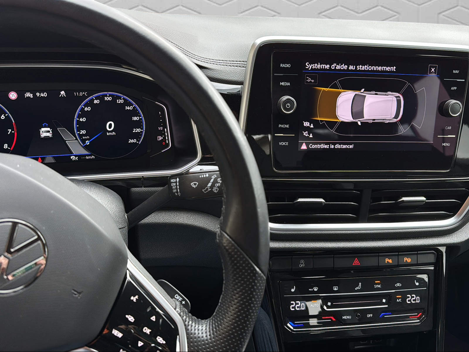VW T-Roc 2.0 TSI R-Line DSG 4Motion-image-19