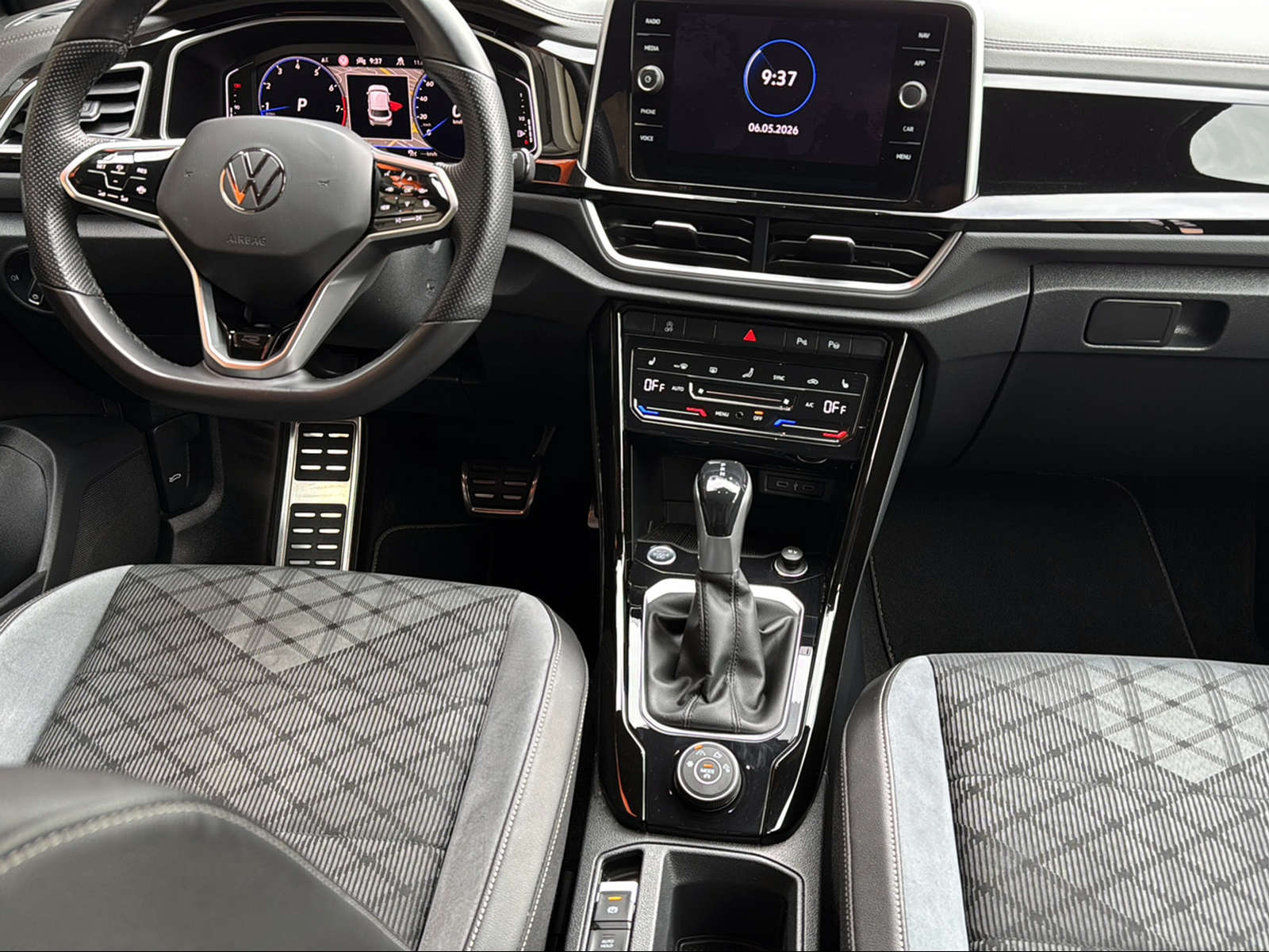 VW T-Roc 2.0 TSI R-Line DSG 4Motion-image-14